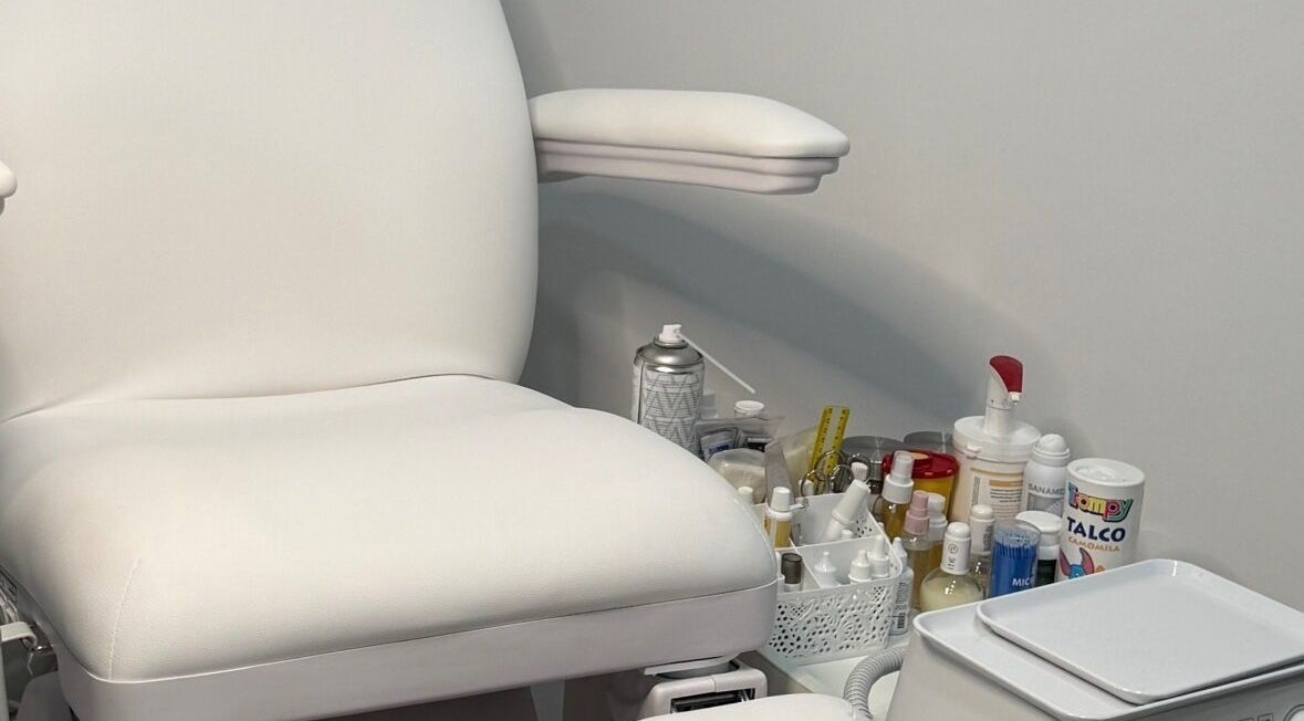 Професионален стол и козметични продукти в Podo Studio Varna, Varna, Varna, BG