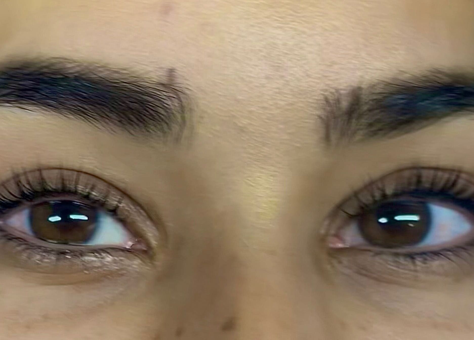 Sourcils impeccables chez Deep Look, Saint-jean-le-blanc, Centre-val De Loire, FR.
