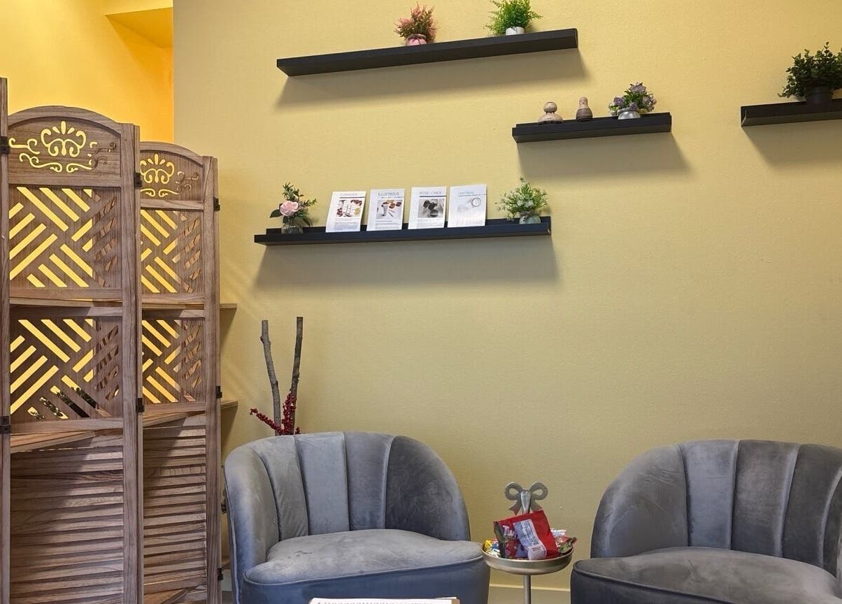 Relaxing seating area at Healing Hands Massage & Facial SPA in Round Rock, Texas, US with elegant decor.