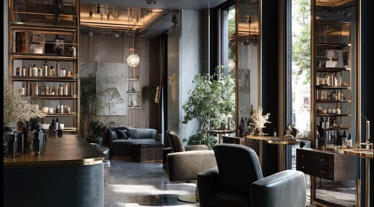 Elegant interior of Keona Hairstylist in New York, featuring chic design and modern decor.