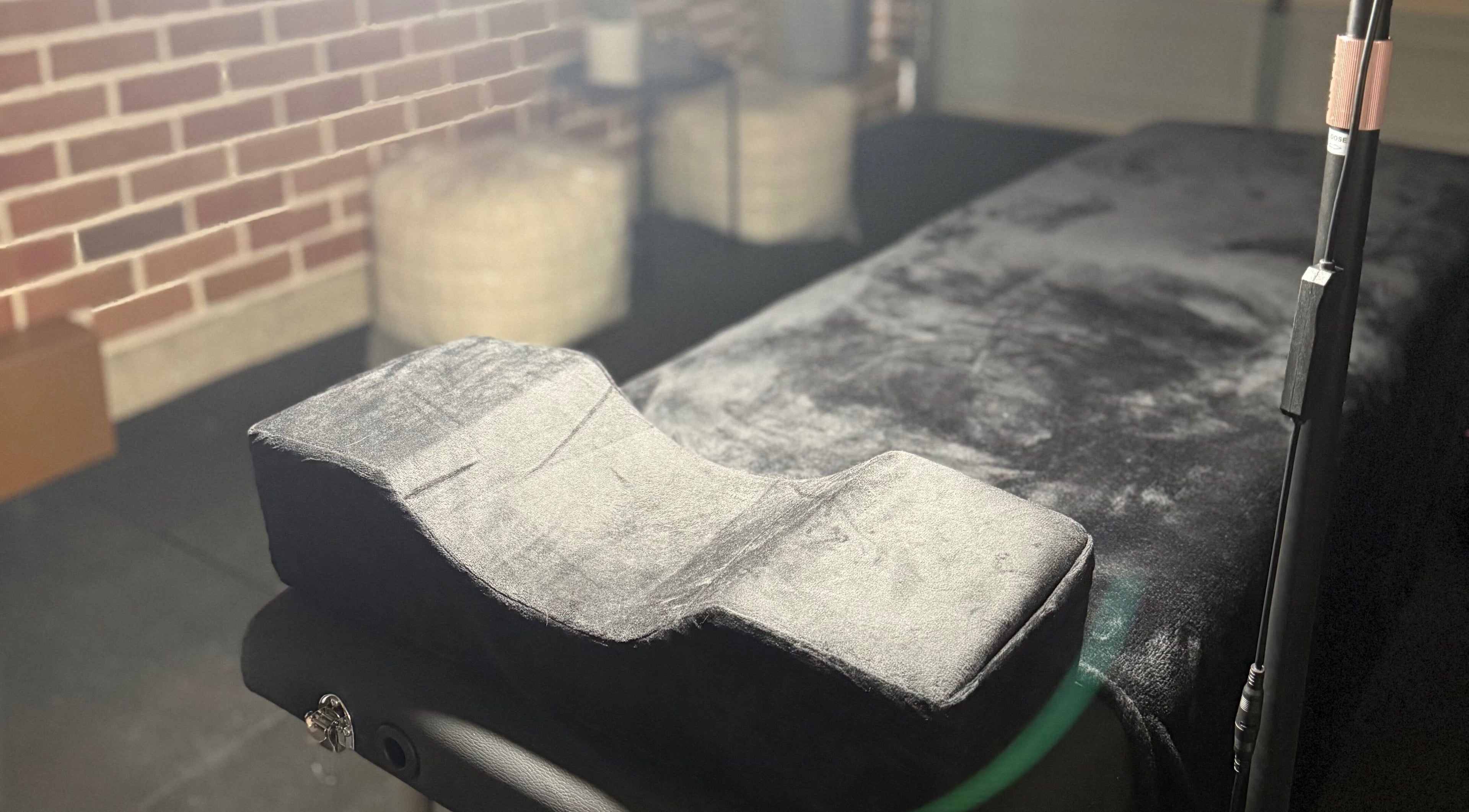 Luxurious massage bed at LuxeBrows in Grasmere, New South Wales, AU for ultimate relaxation.