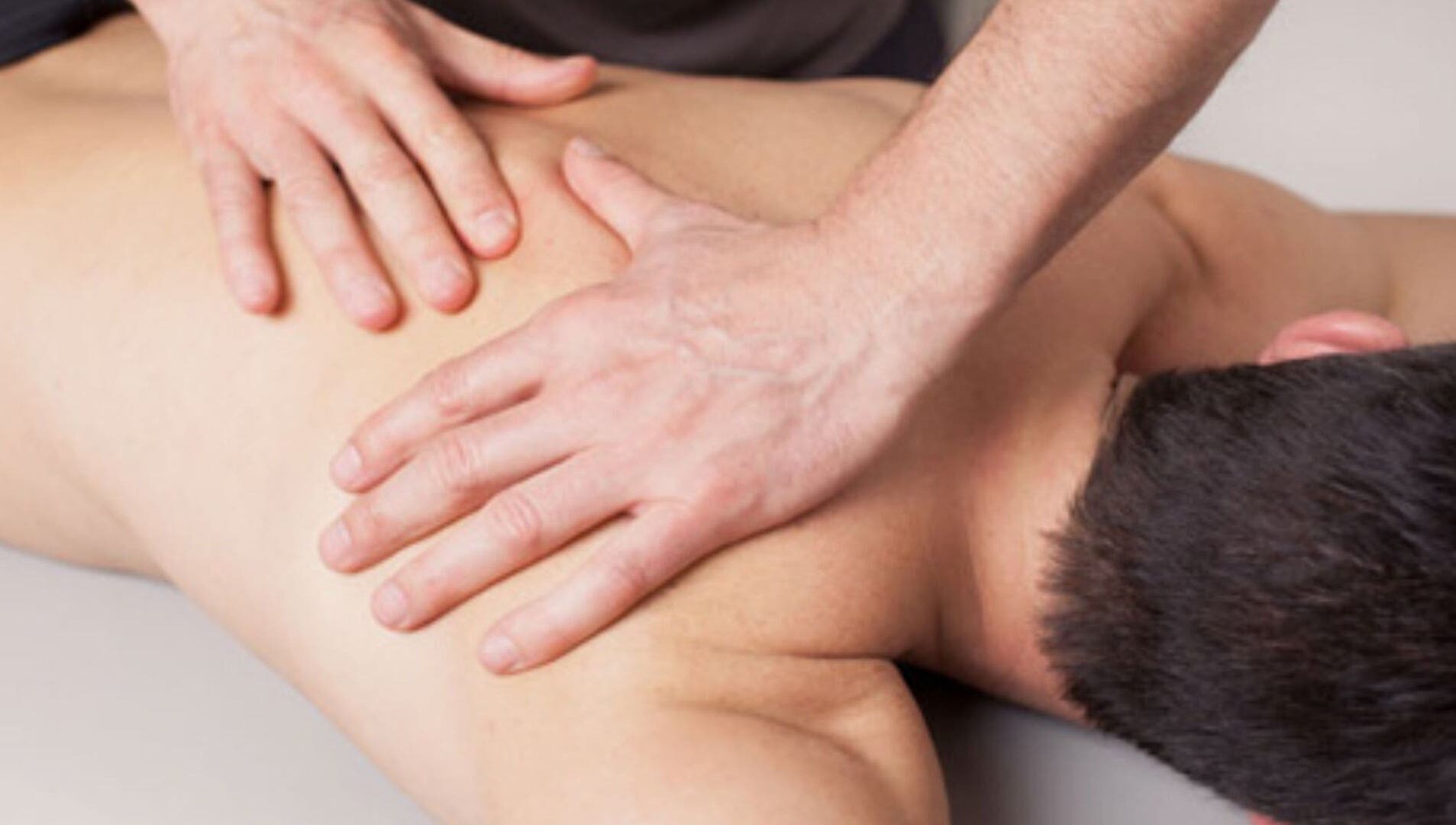 Relaxing back massage at Zen Body Wellness in Centreville, Virginia, US, fostering relaxation and rejuvenation.