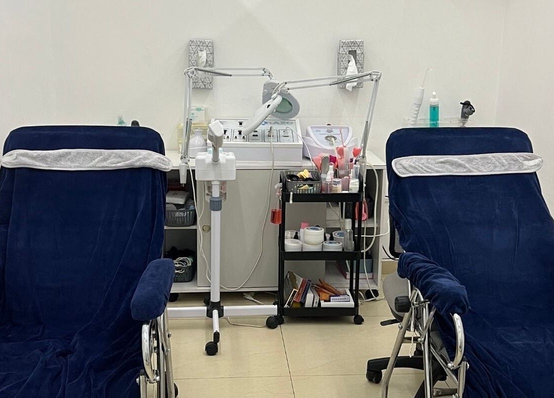 Comfortable treatment chairs at Clínica Razo Plaza Sorrento, San Agustín, Jalisco, MX offering premium wellness.