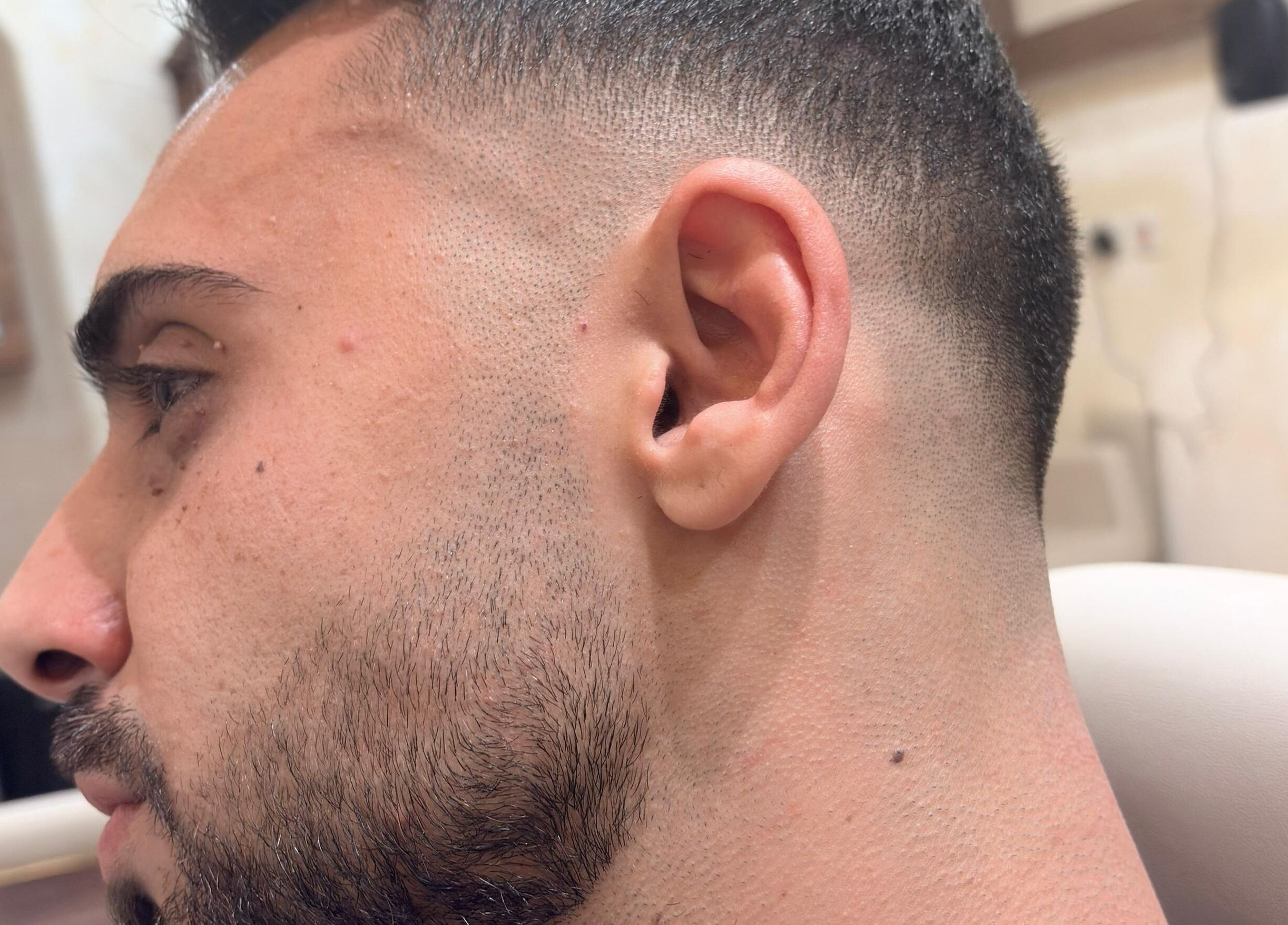 Close-up of a fresh fade haircut at حلاق مشط الجزيرة, Riyadh, Riyadh Province, SA.