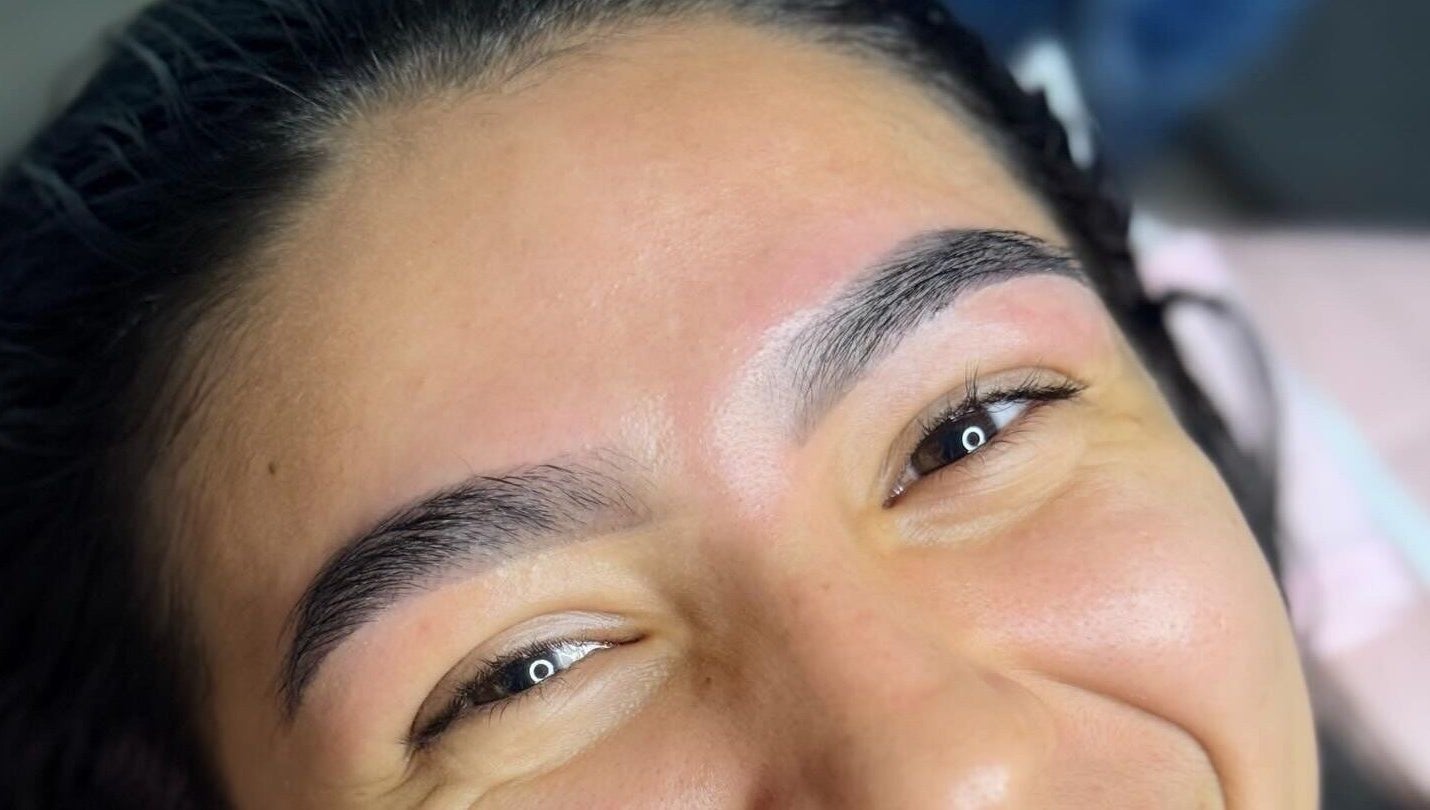 Cejas perfectamente definidas en Studio Llenas de Gracia By ND en Villavicencio, Meta, CO.