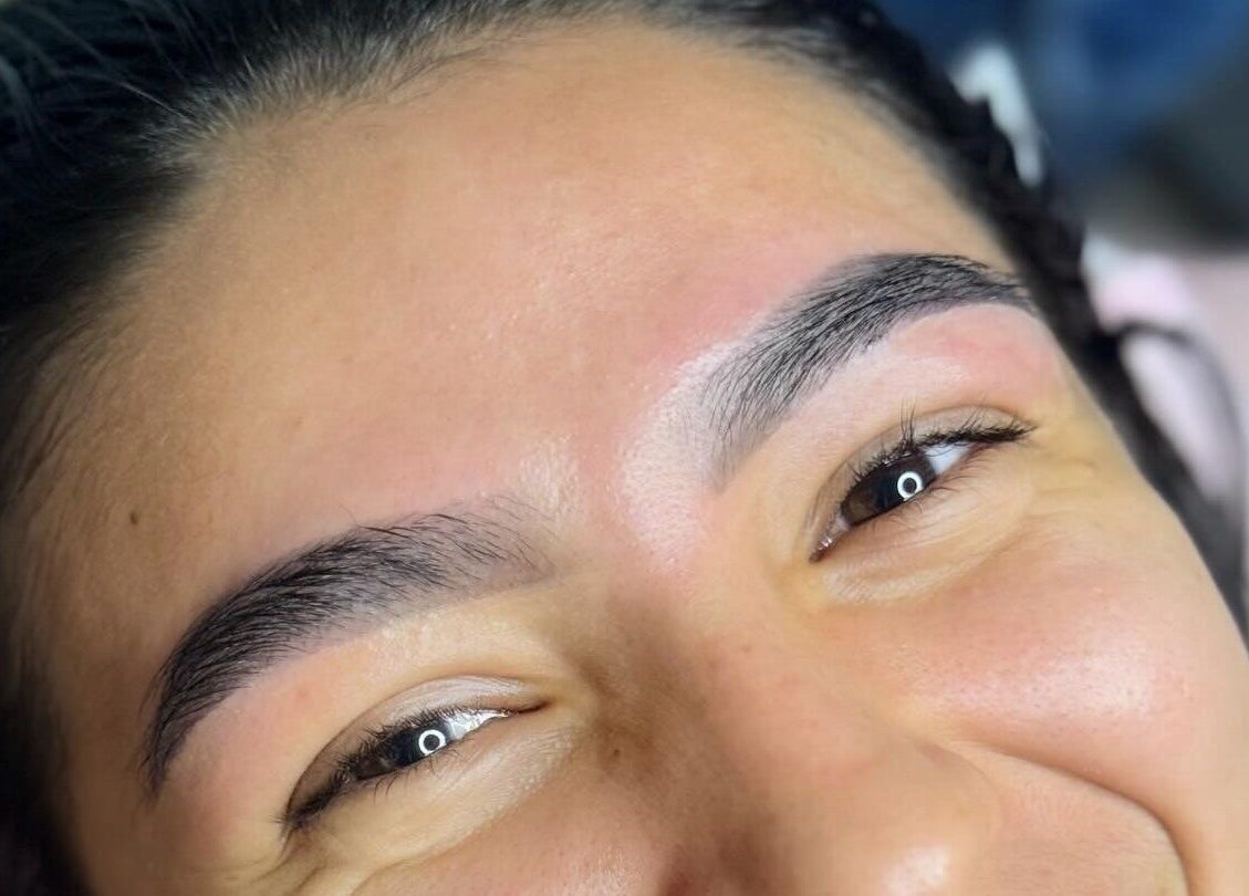 Cejas perfectamente definidas en Studio Llenas de Gracia By ND en Villavicencio, Meta, CO.