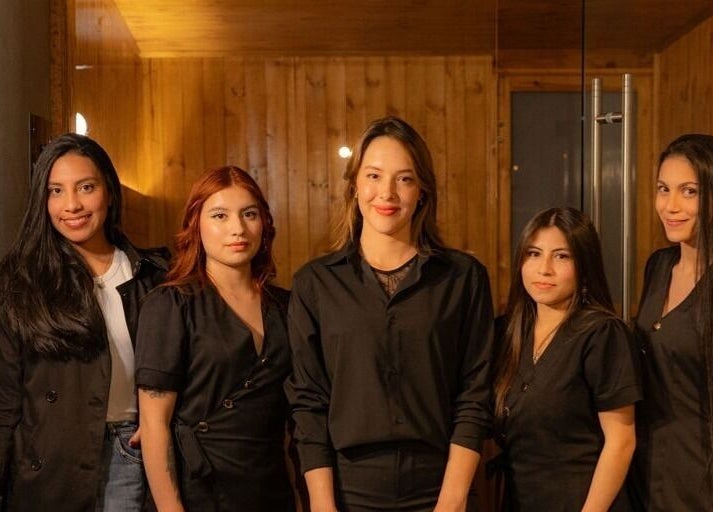 El equipo profesional de BioSpa VIP en Bogotá, Bogotá, CO, listo para ofrecer servicios de bienestar.