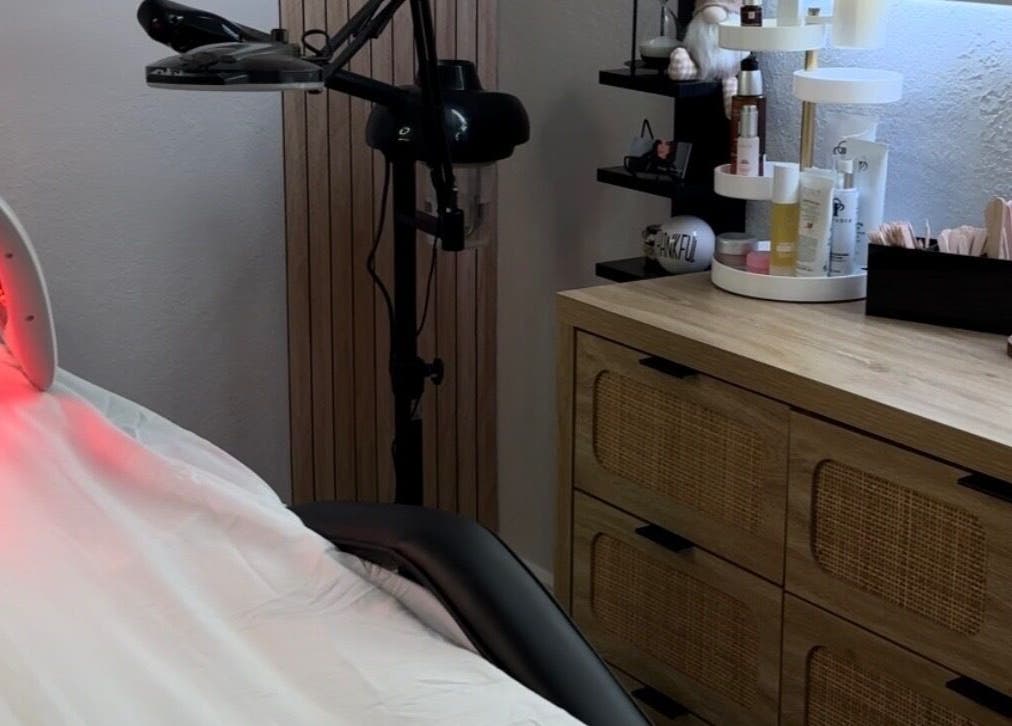 Advanced LED therapy setup at Oseas Beauty & Spa in Tampa, Florida, US featuring serene spa decor.