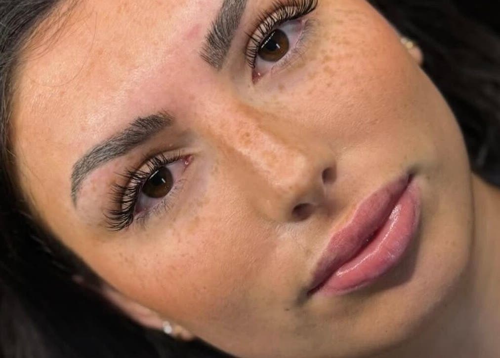 Close-up of a woman's enhanced eyelashes by eyesbyellie, located in Mandurah, Western Australia, AU.