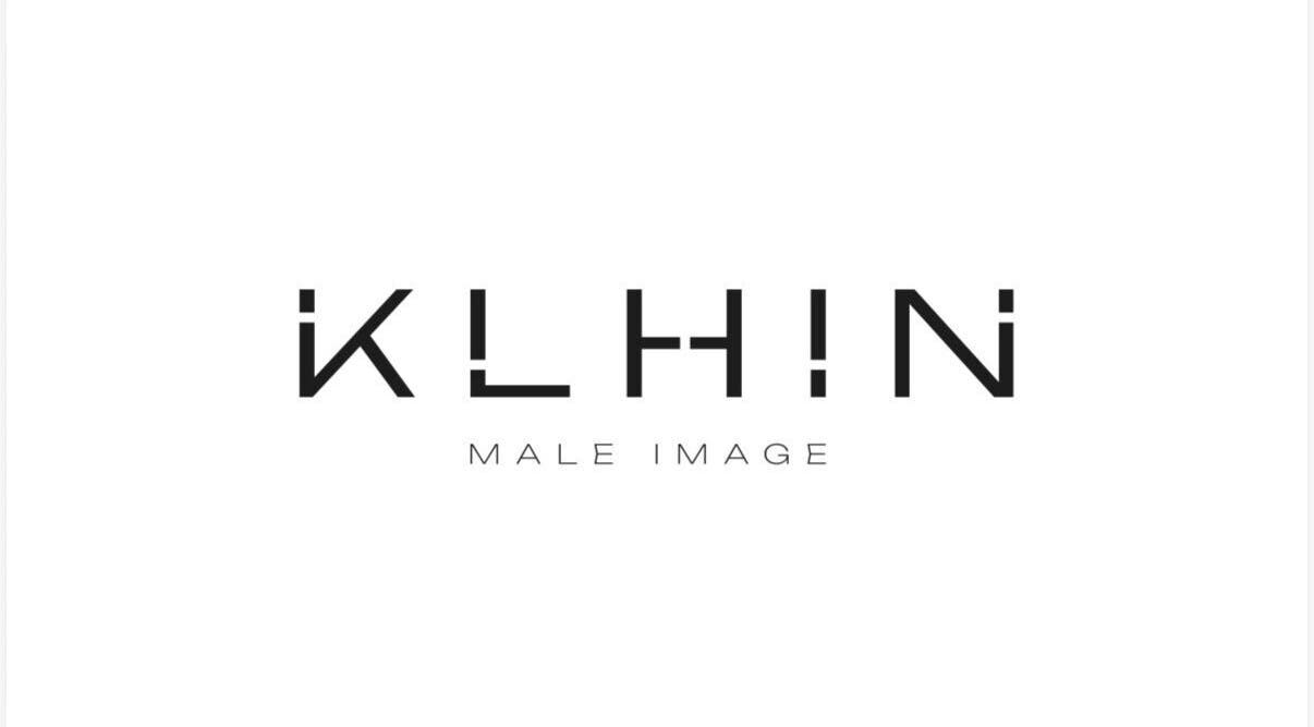 Logo di Klhin Male Image a Quarto, Campania, IT, su sfondo bianco. Design moderno e stilizzato.