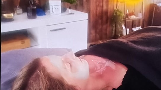 Holistic Massage Therapy With Nicci