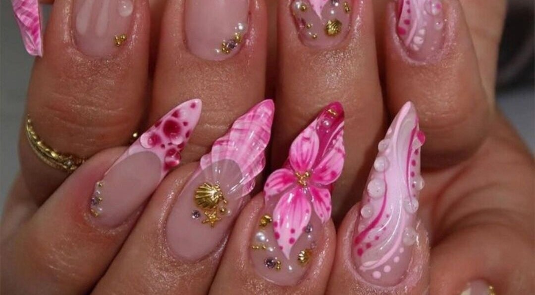 Pink floral and intricate nail art at Labelle Nails Studio, Durban, Kwazulu-natal, ZA.