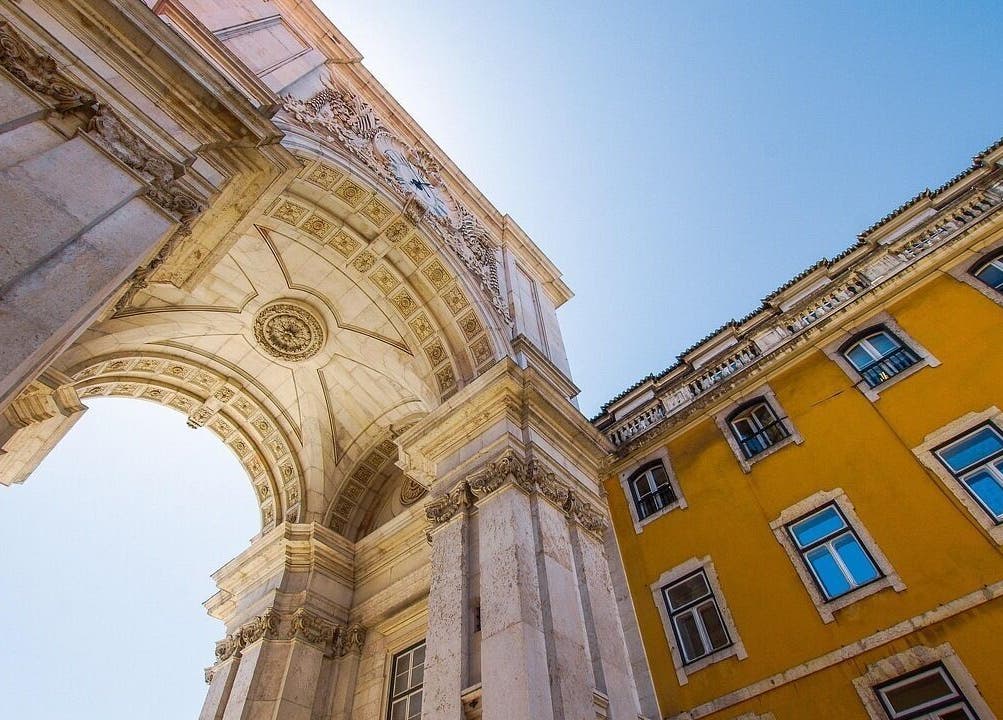 Stunning arch near Lomi Lomi Massage & Meditation, Lisboa, Lisboa, PT, highlighting classical architecture.