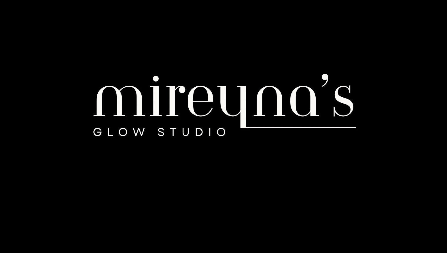 Logo de Mireyna’s Glow Studio en Santo Domingo, Distrito Nacional, DO.