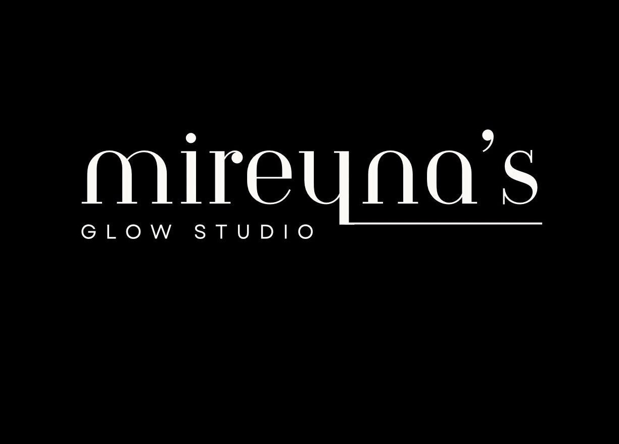 Logo de Mireyna’s Glow Studio en Santo Domingo, Distrito Nacional, DO.