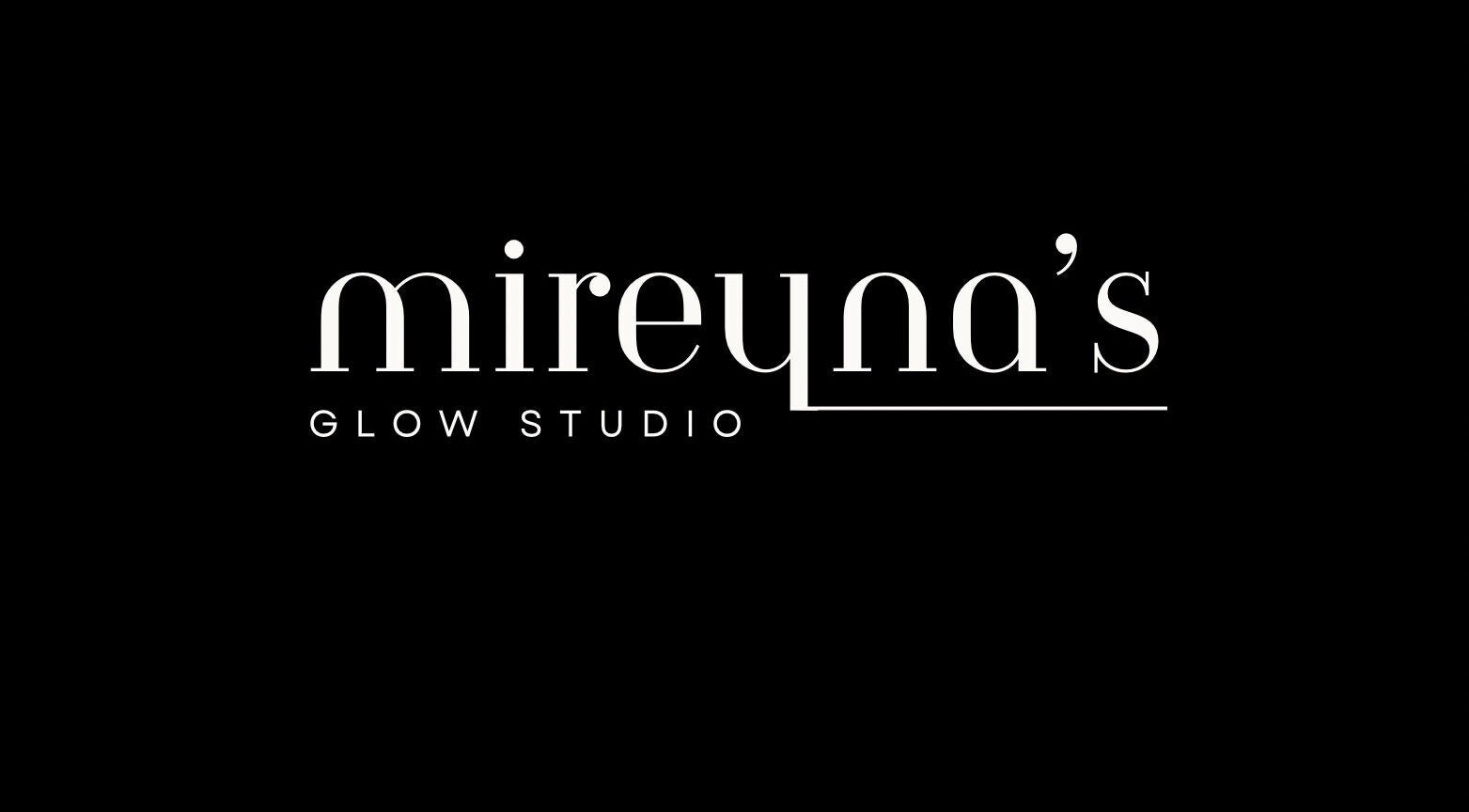 Logo de Mireyna’s Glow Studio en Santo Domingo, Distrito Nacional, DO.