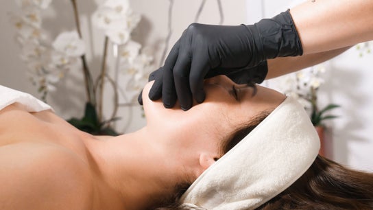 Kateryna Dr. Manual-Face-Lifting