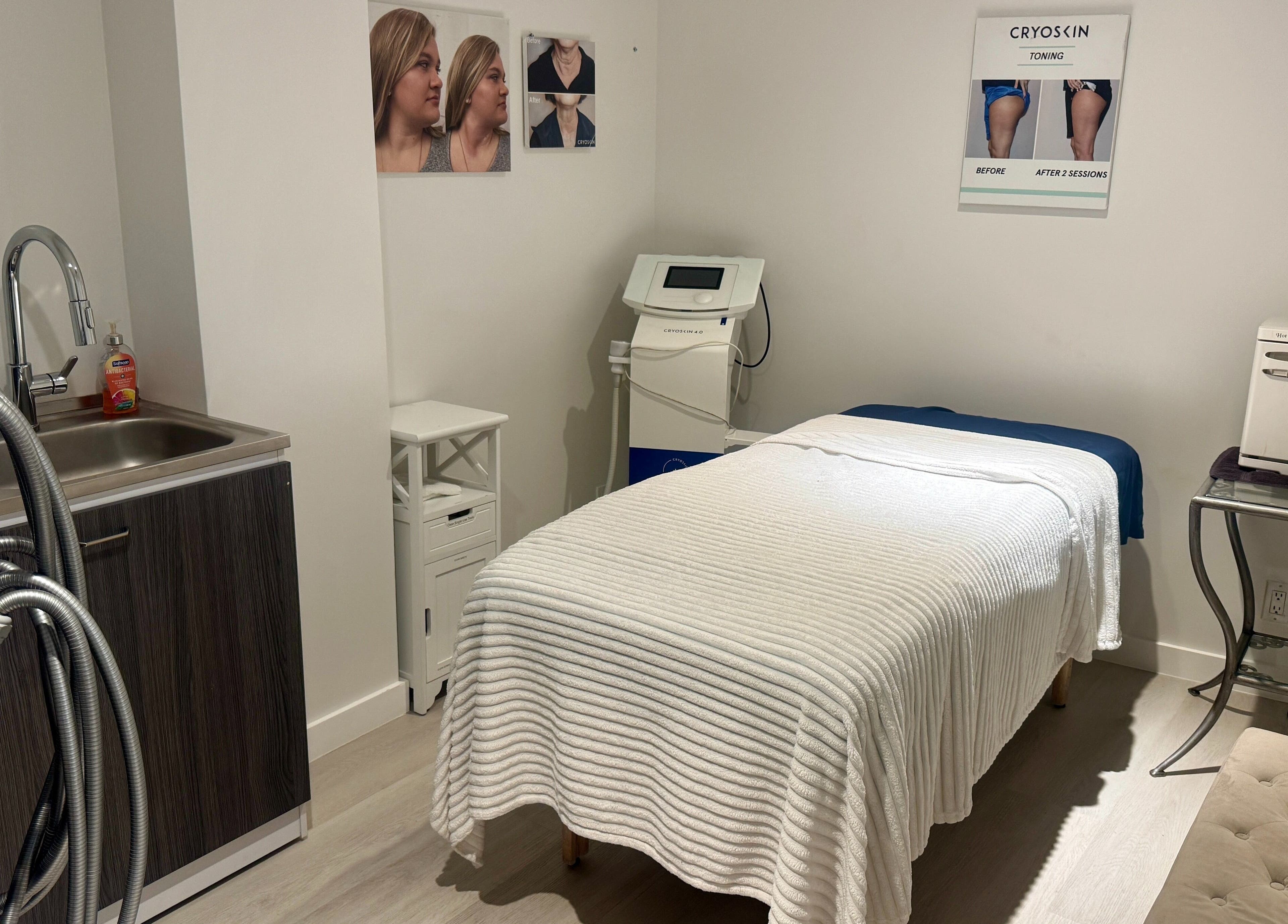 Cryo sculpting lab - Boca in Boca Raton offers a serene treatment room for wellness services.