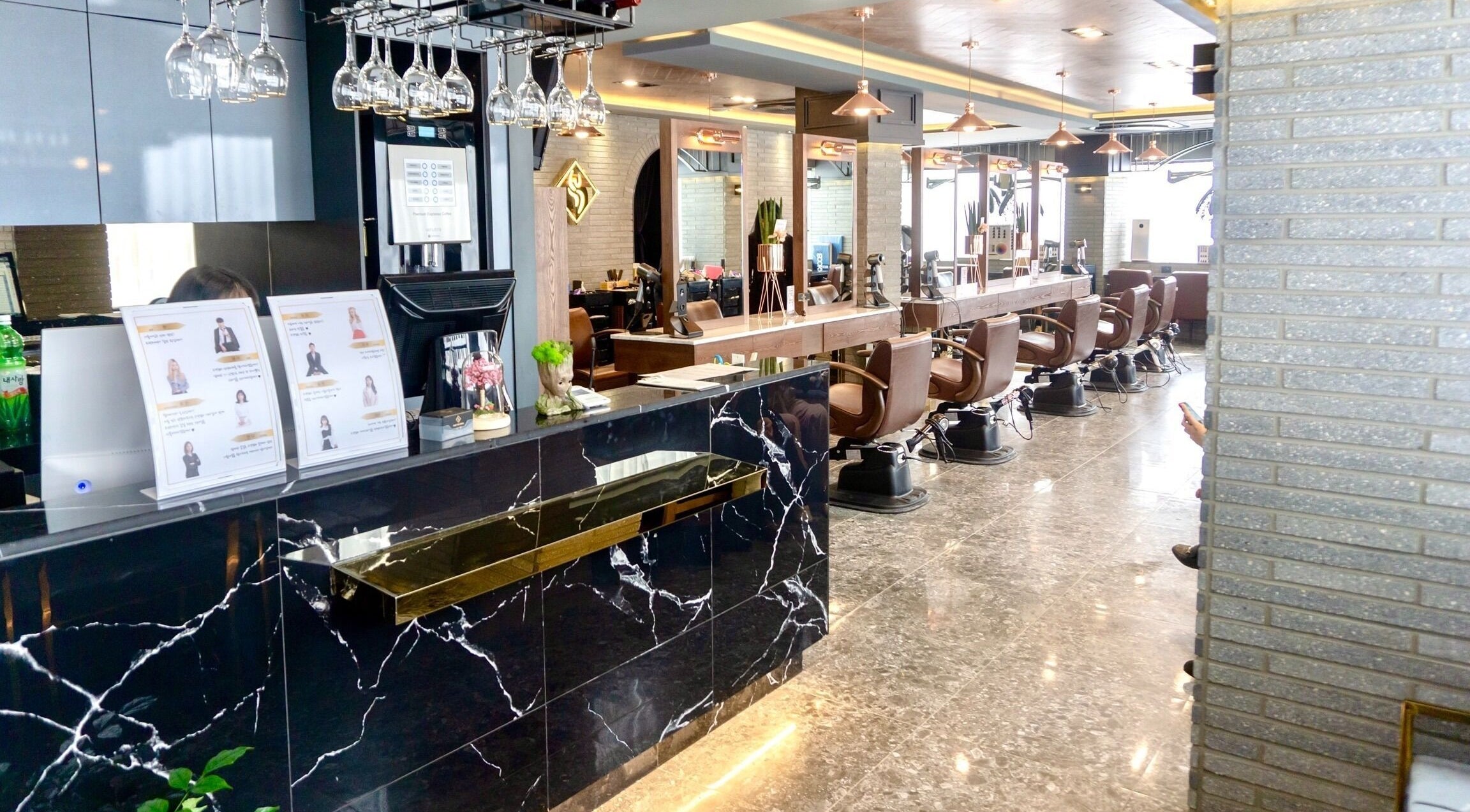 Elegant salon interior at Hair the beau Seoul National University Station, 서울특별시, 서울특별시, KR.