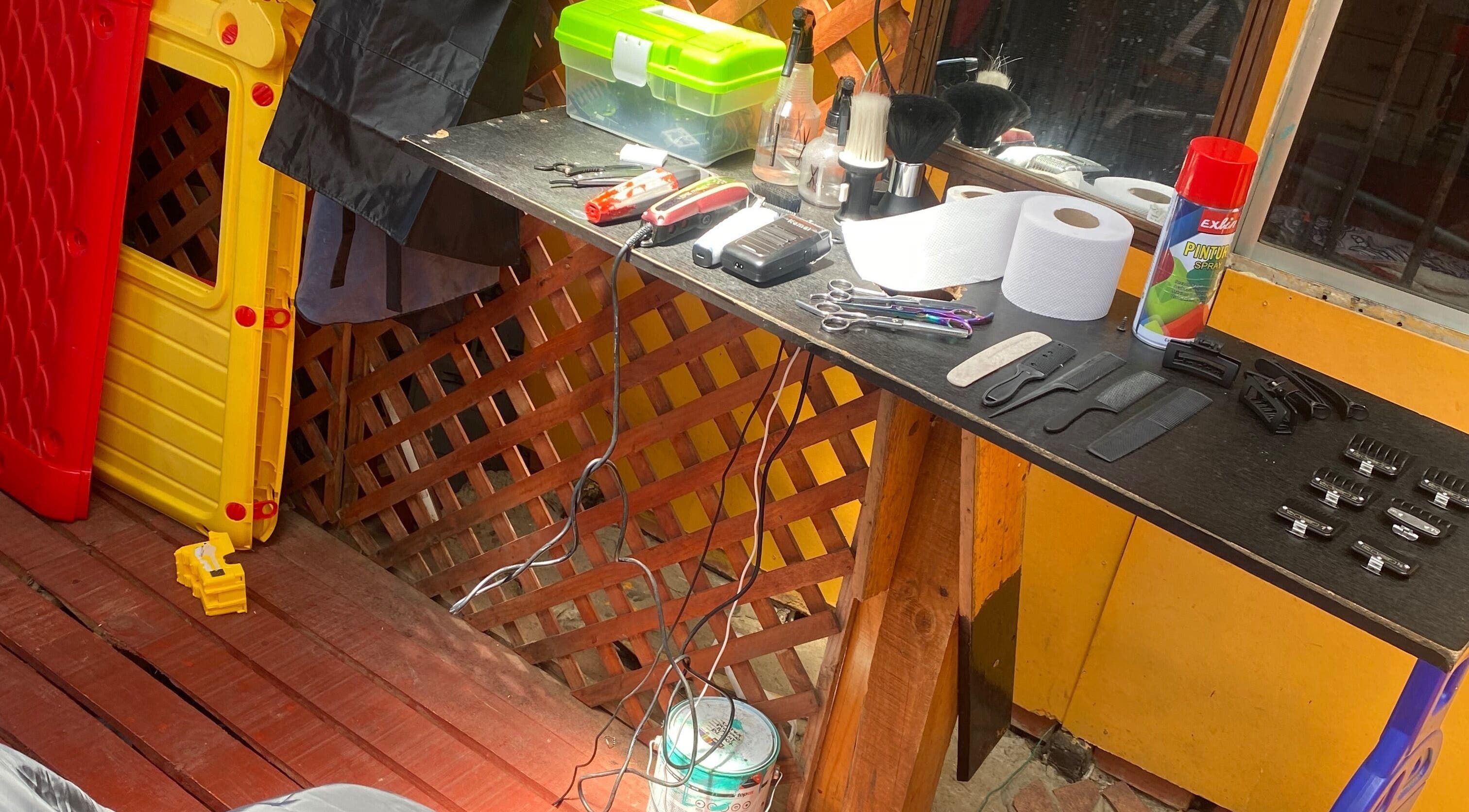 Estación de herramientas profesionales en Barber vendetta, Quilpué, Valparaíso, CL.