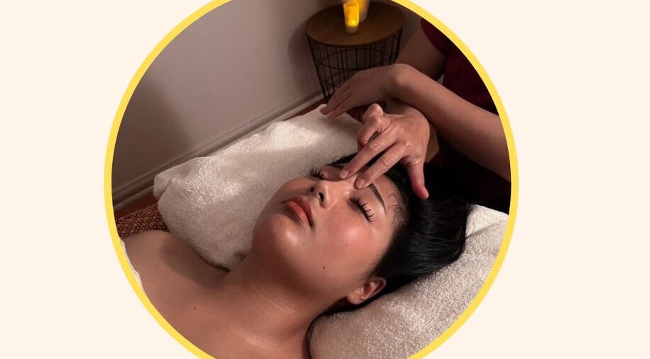Relaxing facial massage at Thai Philosophy in Reservoir, Victoria, AU, promoting wellness and calmness.