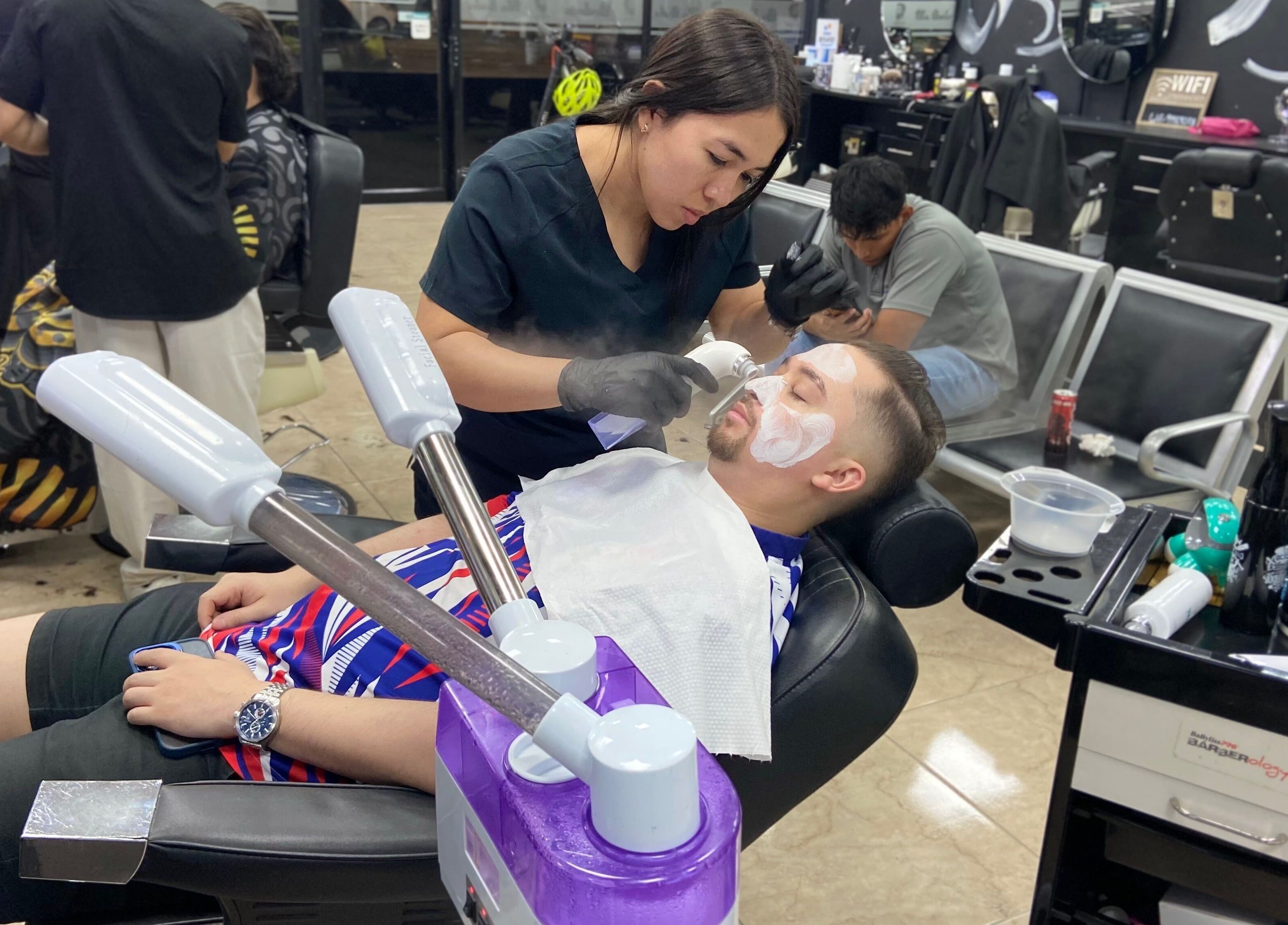 Tratamiento facial en Kavod studio Dual, Panamá, Provincia De Panamá, PA para mejorar la piel del rostro.