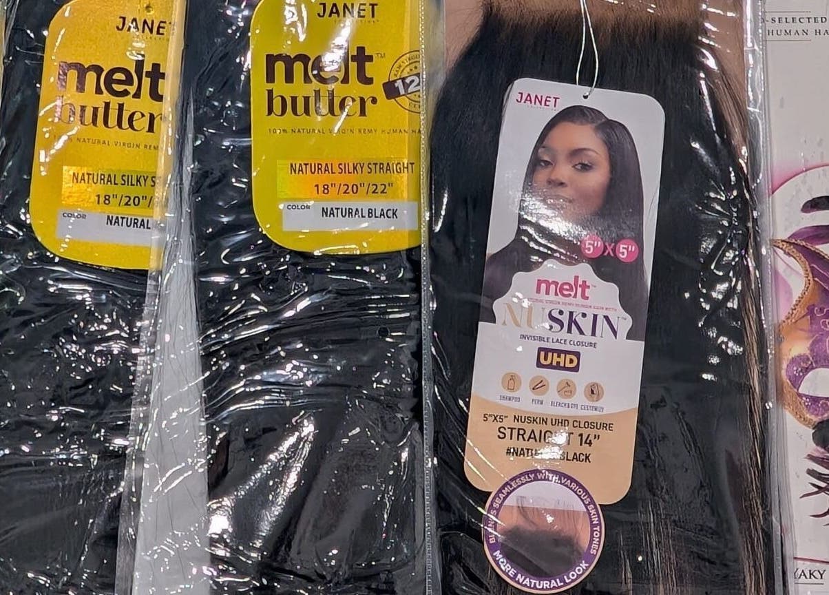 Extensions capillaires premium chez Fashion By Nadia, Longueuil, Québec, CA.