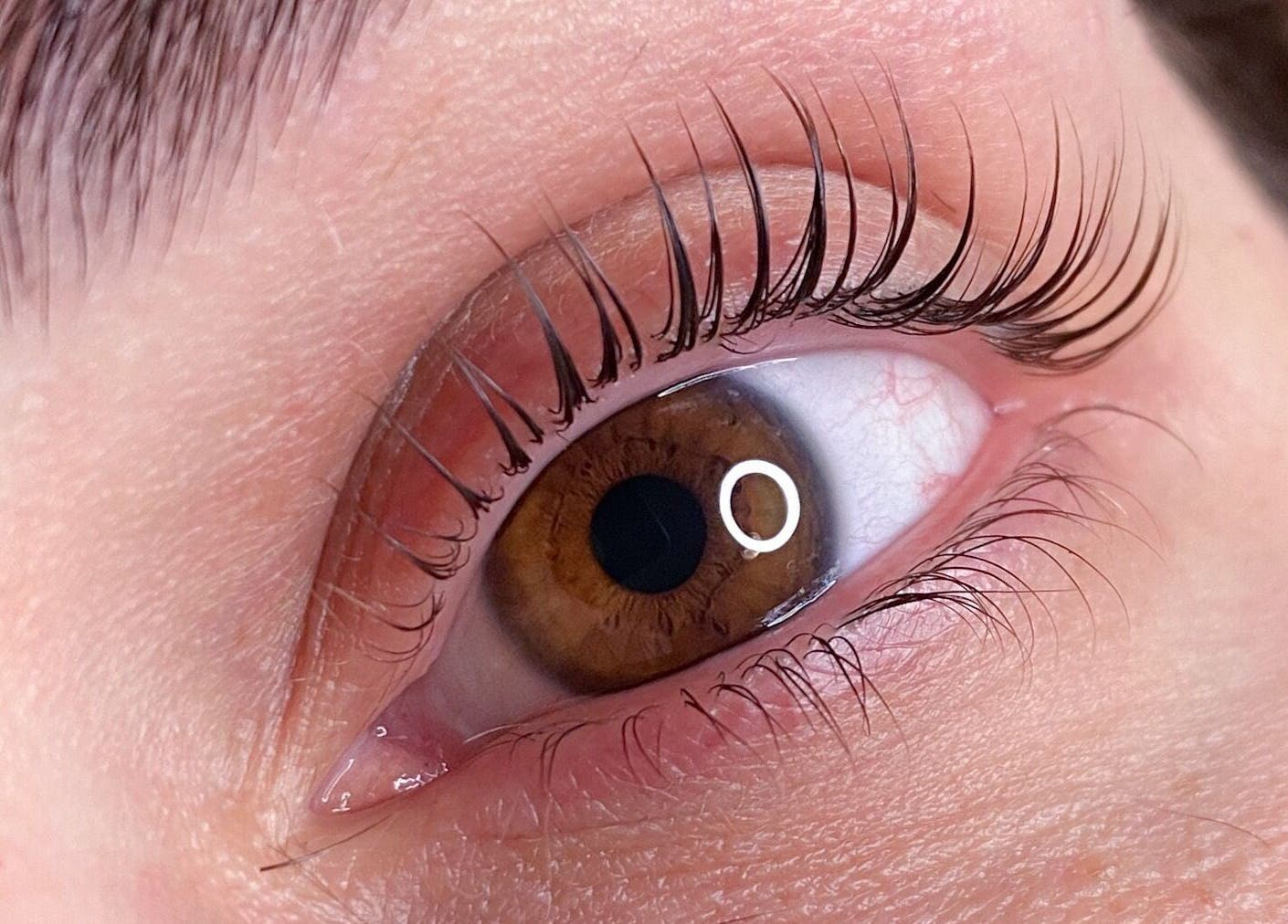 Close-up de cílios volumosos no Kamille Macagnani, Porto, Porto, PT.