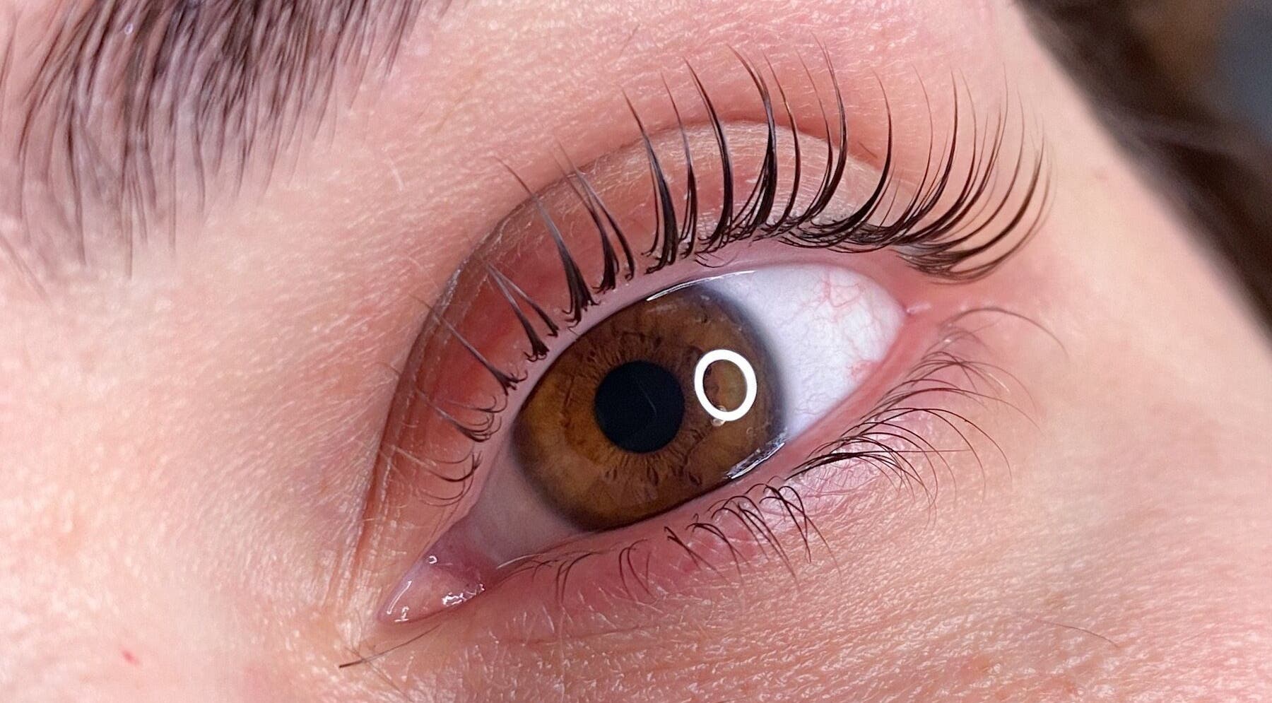 Close-up de cílios volumosos no Kamille Macagnani, Porto, Porto, PT.