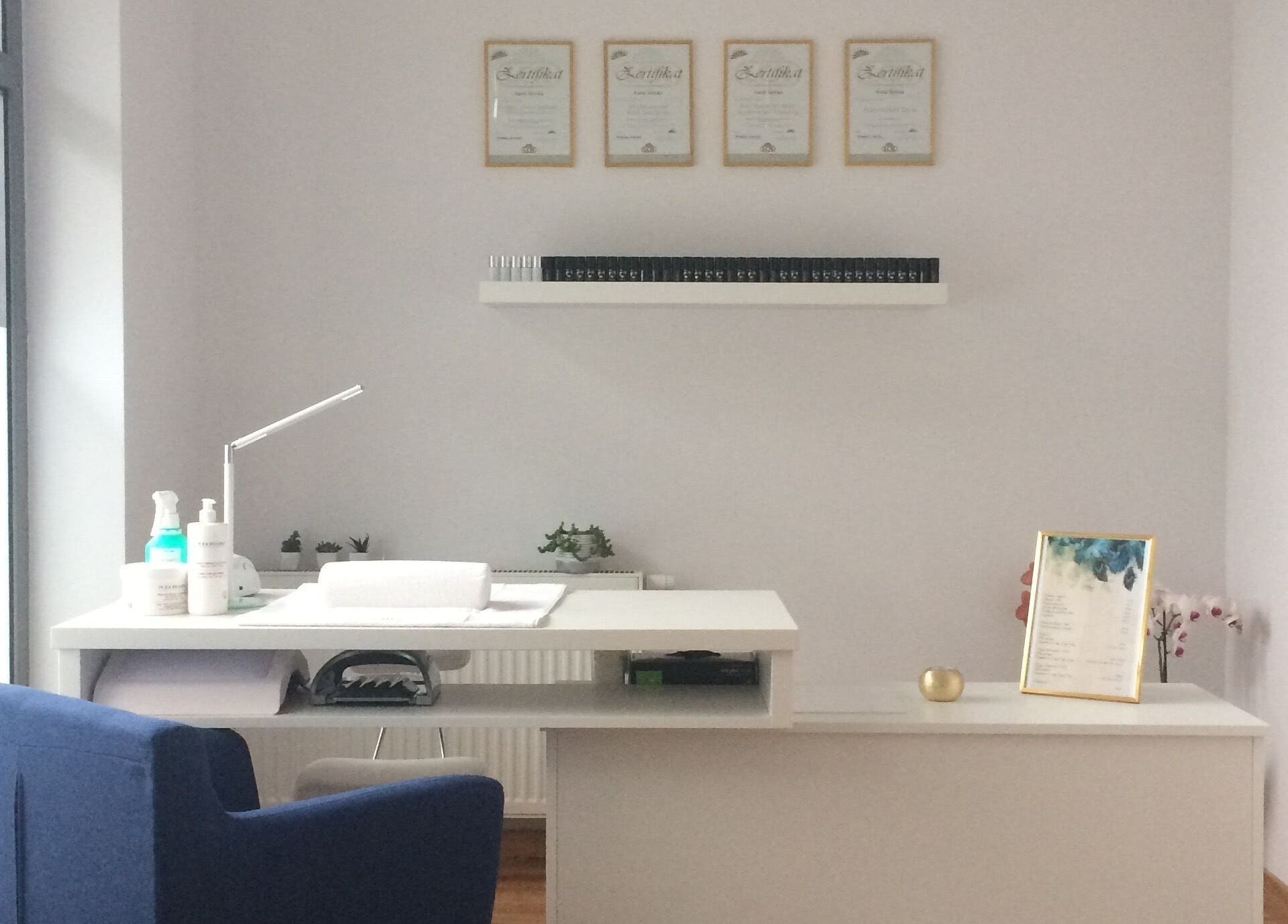 Stylowe biurko w Beauty Design by Janicka, Wrocław, Województwo Dolnośląskie, PL.