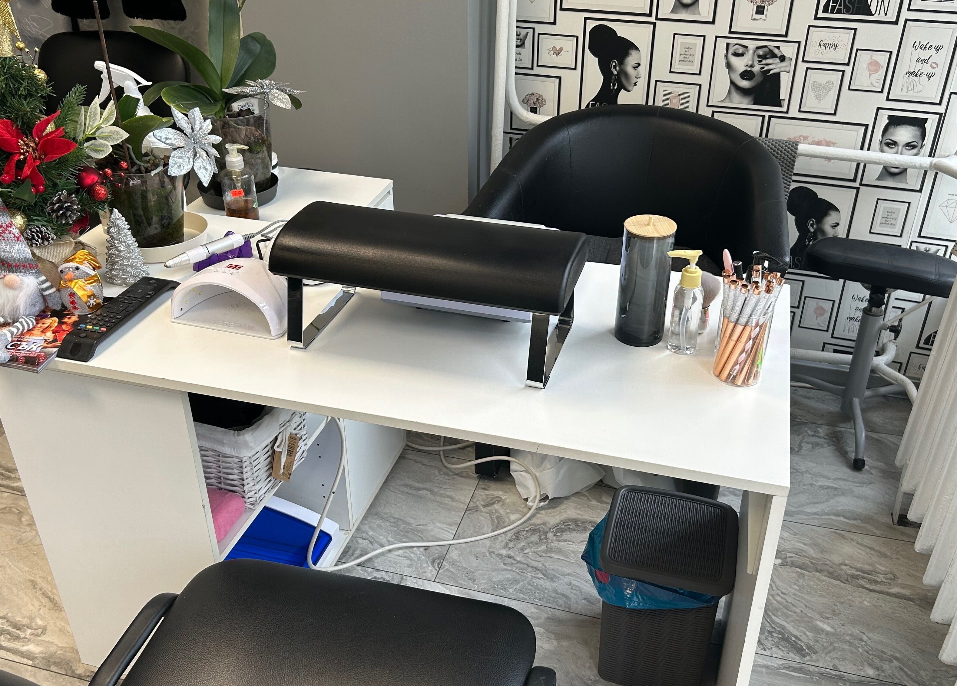 Stylish nail station at Moni Style in Sofia, Sofia City Province, BG decorated with festive ornaments.