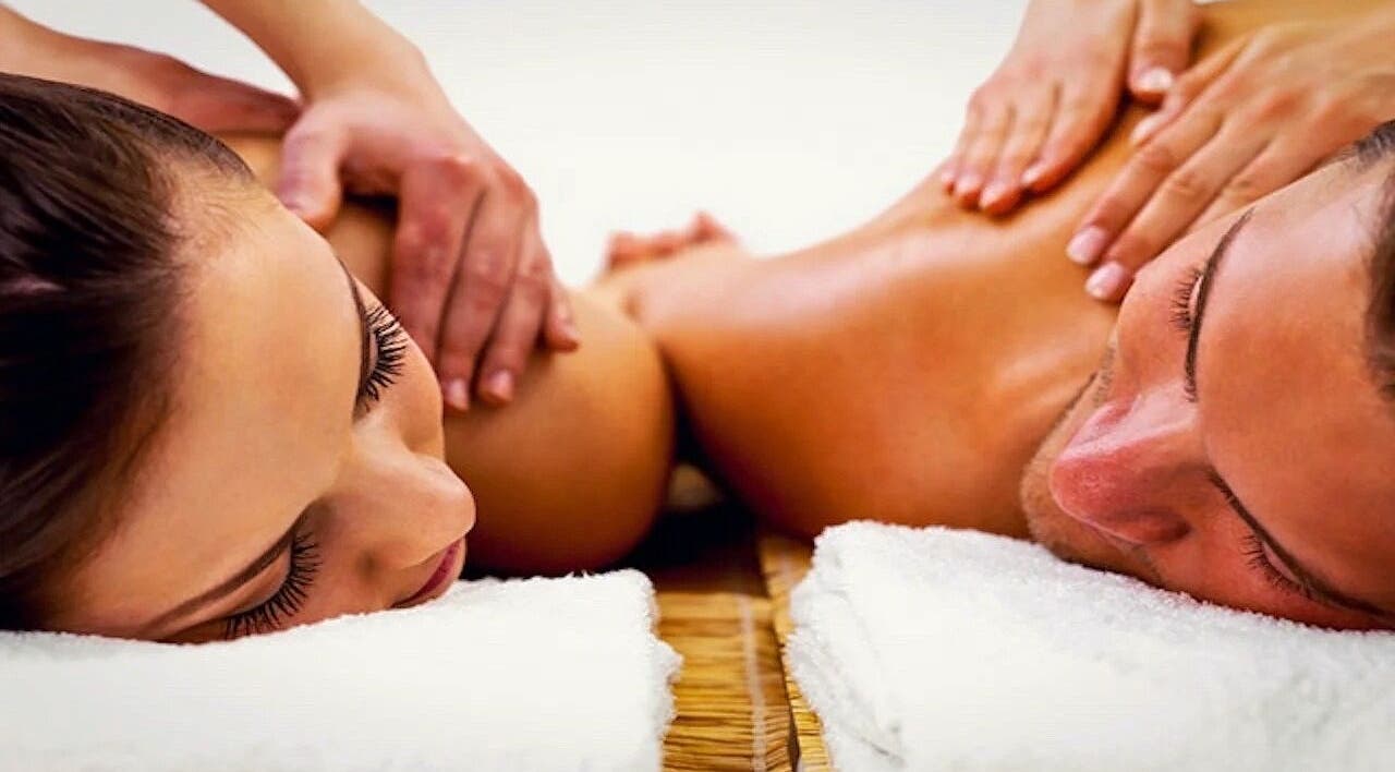 Massage relaxant pour couple à INSTITUT & FONDATION by Michaël Montero Corp. International & Co, Paris, Île-de-france, FR.