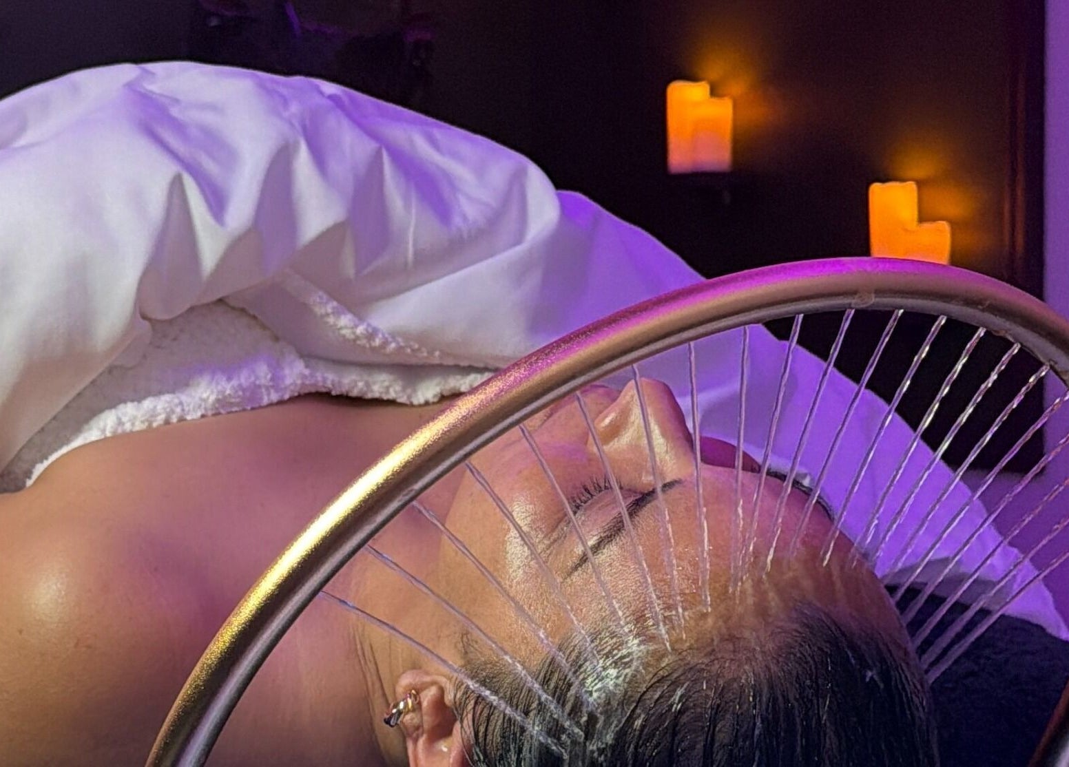 Tratamiento relajante en Viaūri Skin Sanctuary & Headspa, Brandon, Florida, US.