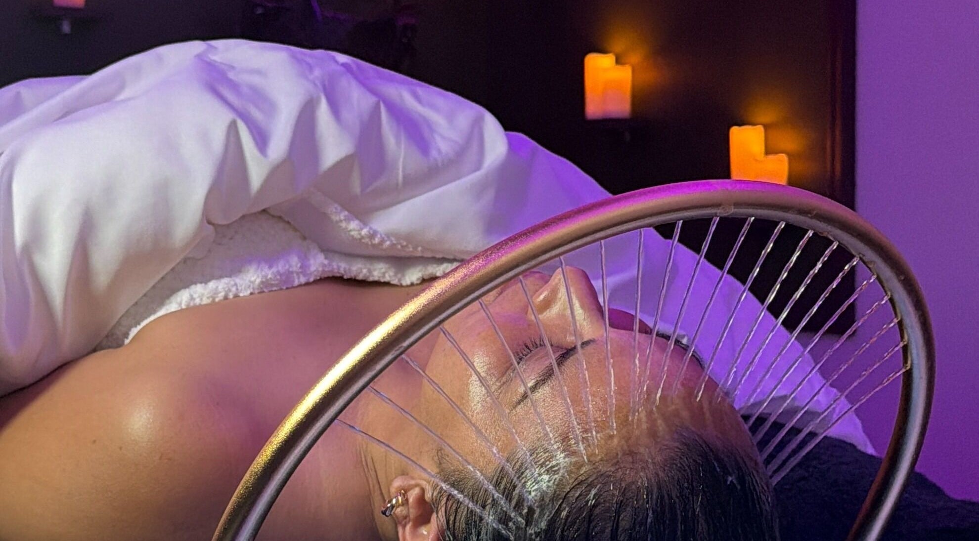 Tratamiento relajante en Viaūri Skin Sanctuary & Headspa, Brandon, Florida, US.