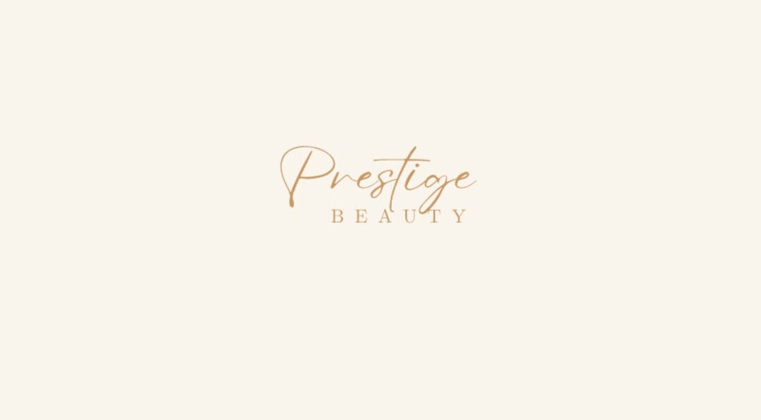 Logotipo de Prestige Beauty em Avintes, Porto, PT, com texto elegante em fundo creme.
