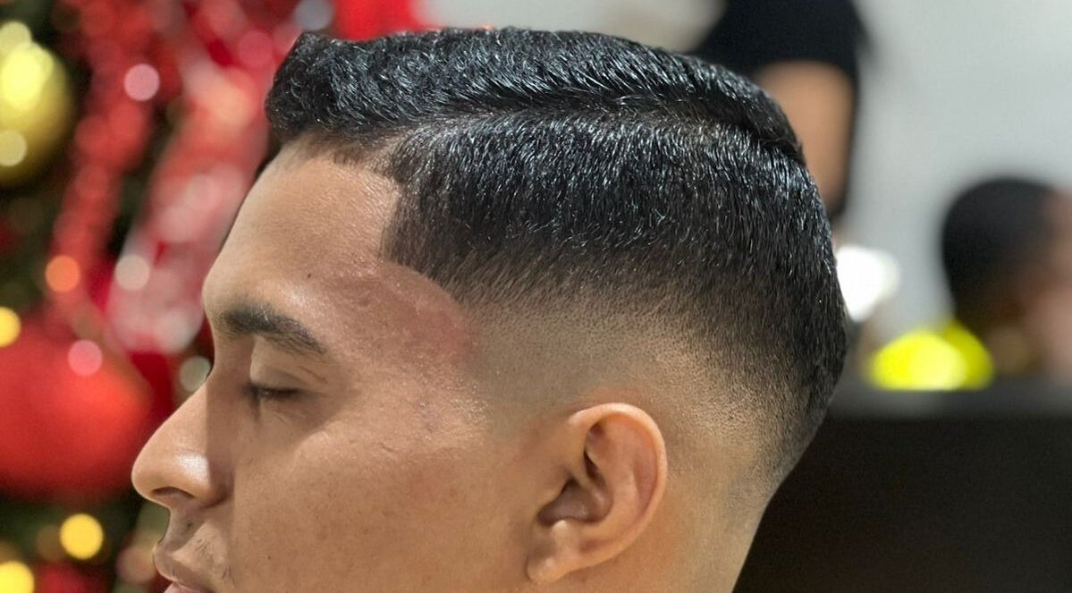 Close-up of sleek fade haircut at Hache Barber, Panamá, Provincia De Panamá, PA.