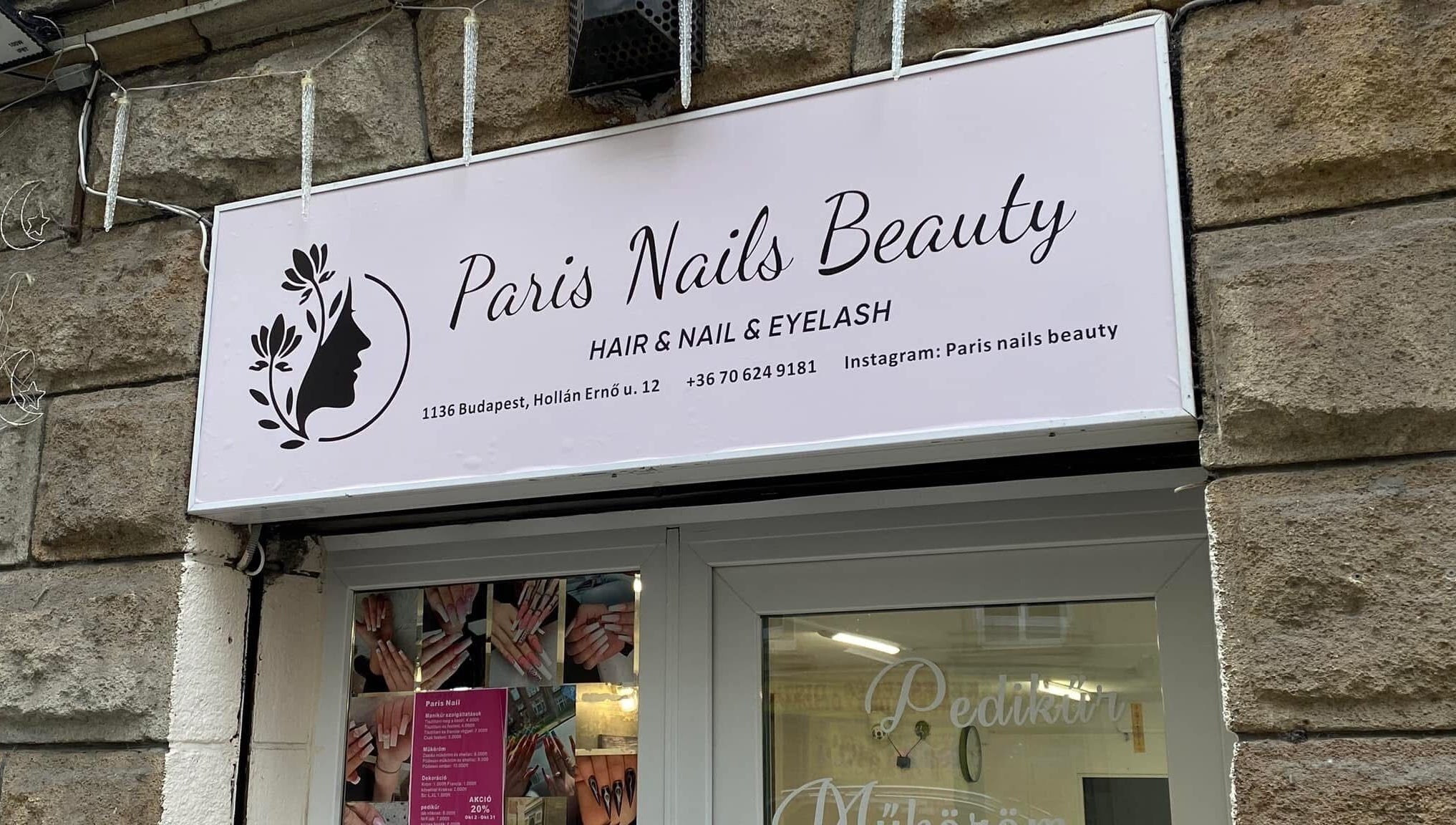 Mặt tiền Paris nail beauty trên đường Hollán Ernő u. 12, Budapest, Magyar, HU.