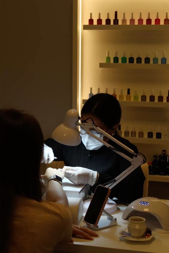 Queen Nails Northfield Spa