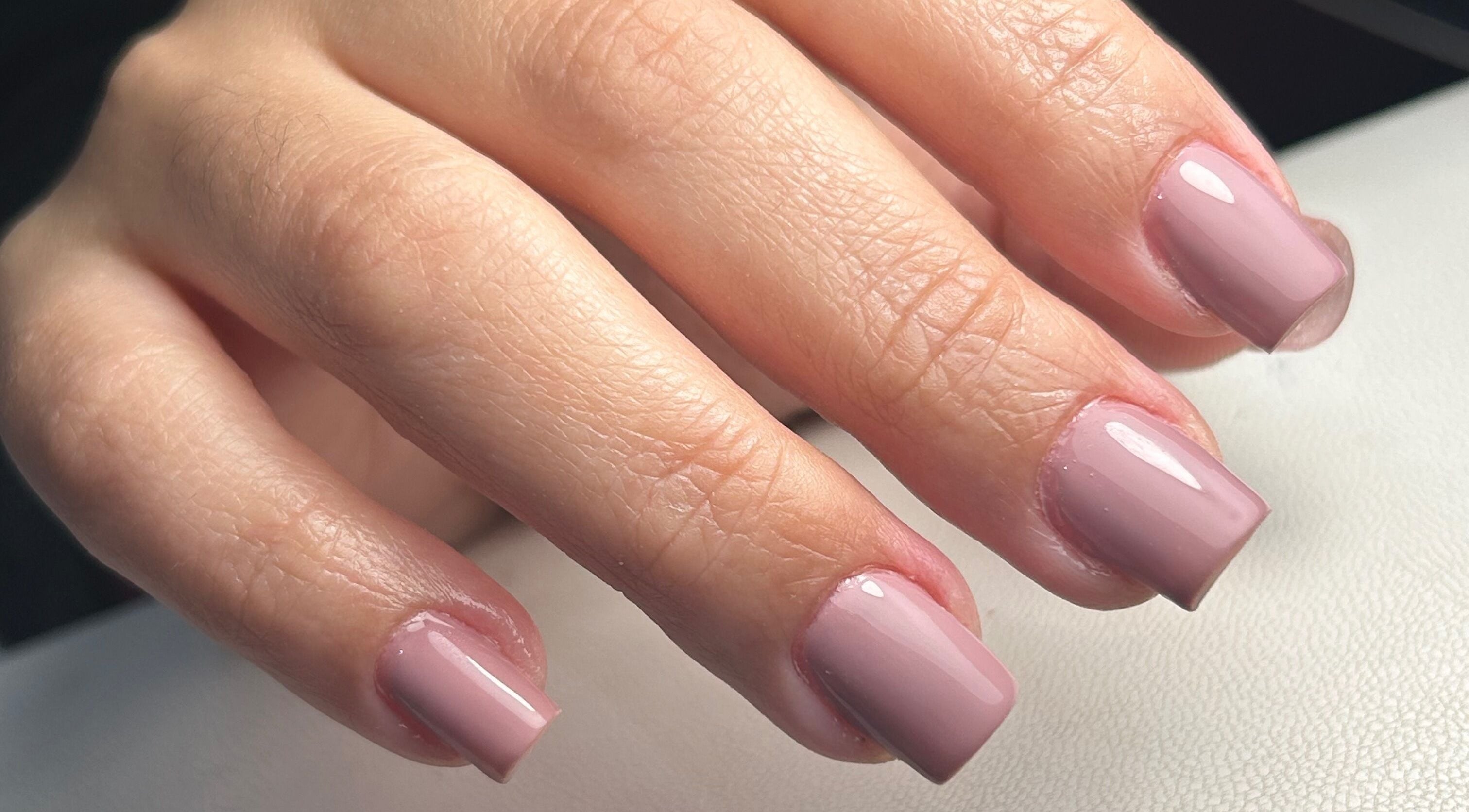 Unhas elegantes e polidas na Macela Paiva Unhas, Póvoa De Varzim, Porto, PT.