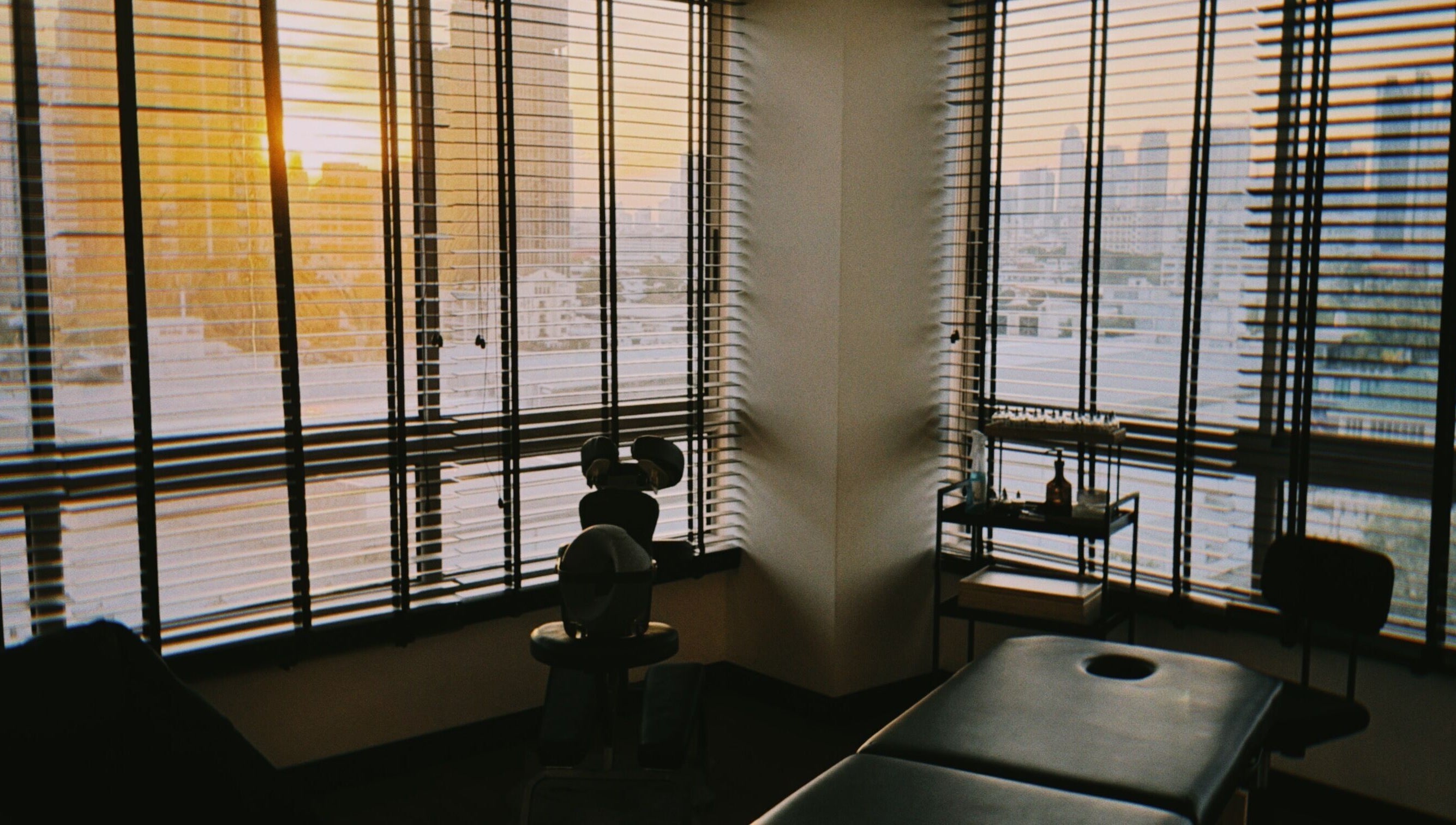 Relaxing treatment room at Soulistic, Krung Thep Maha Nakhon, Krung Thep Maha Nakhon, TH with cityscape view.