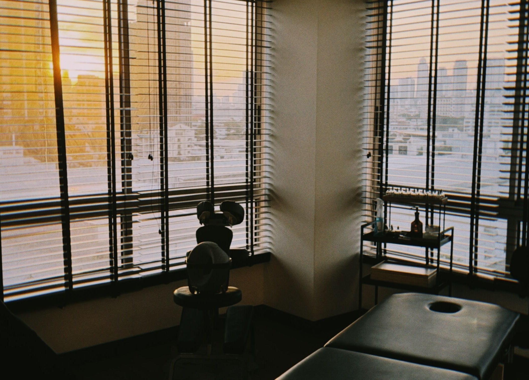 Relaxing treatment room at Soulistic, Krung Thep Maha Nakhon, Krung Thep Maha Nakhon, TH with cityscape view.
