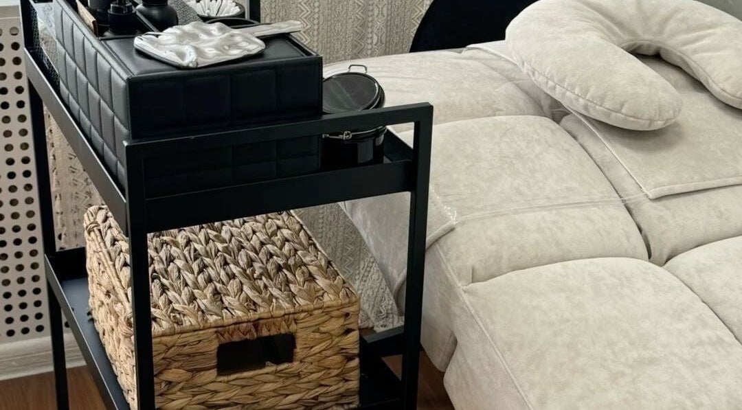 Удобная кушетка для процедур в OxiLashMagic, Hlavní Město Praha, CZ.