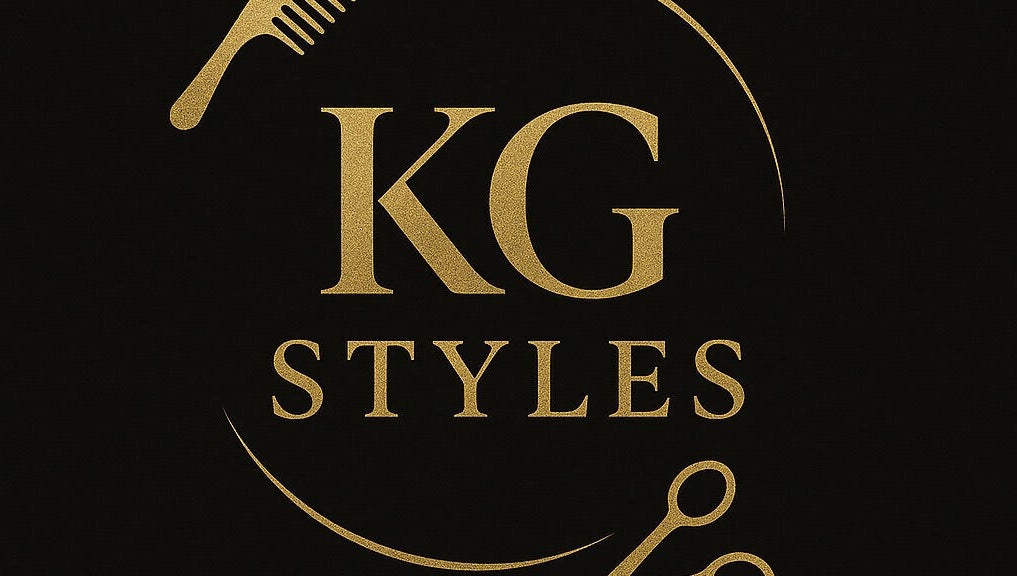 Luxurious KGStyles.co logo featuring gold comb and scissors, Columbus, Ohio, US.