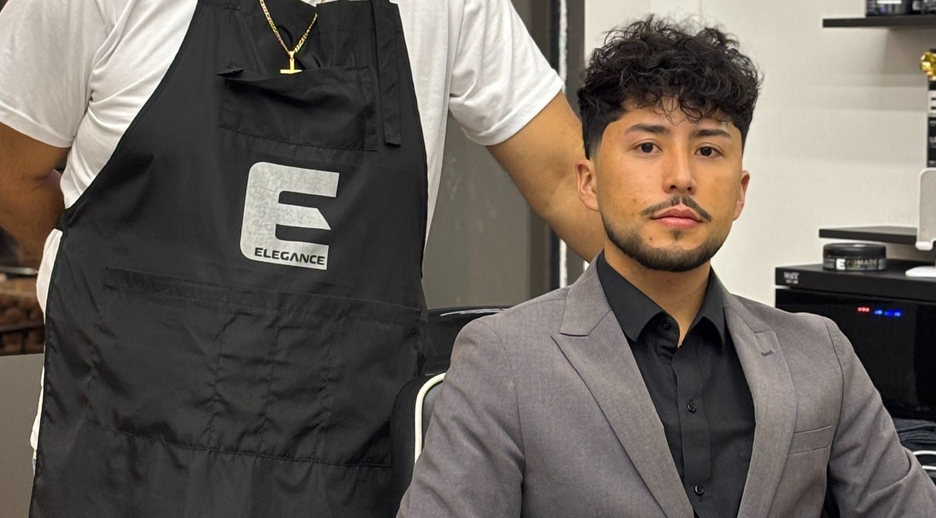 Cliente satisfecho con corte de cabello en Barberia By Yosmer Yanez, Quito, Pichincha, EC.