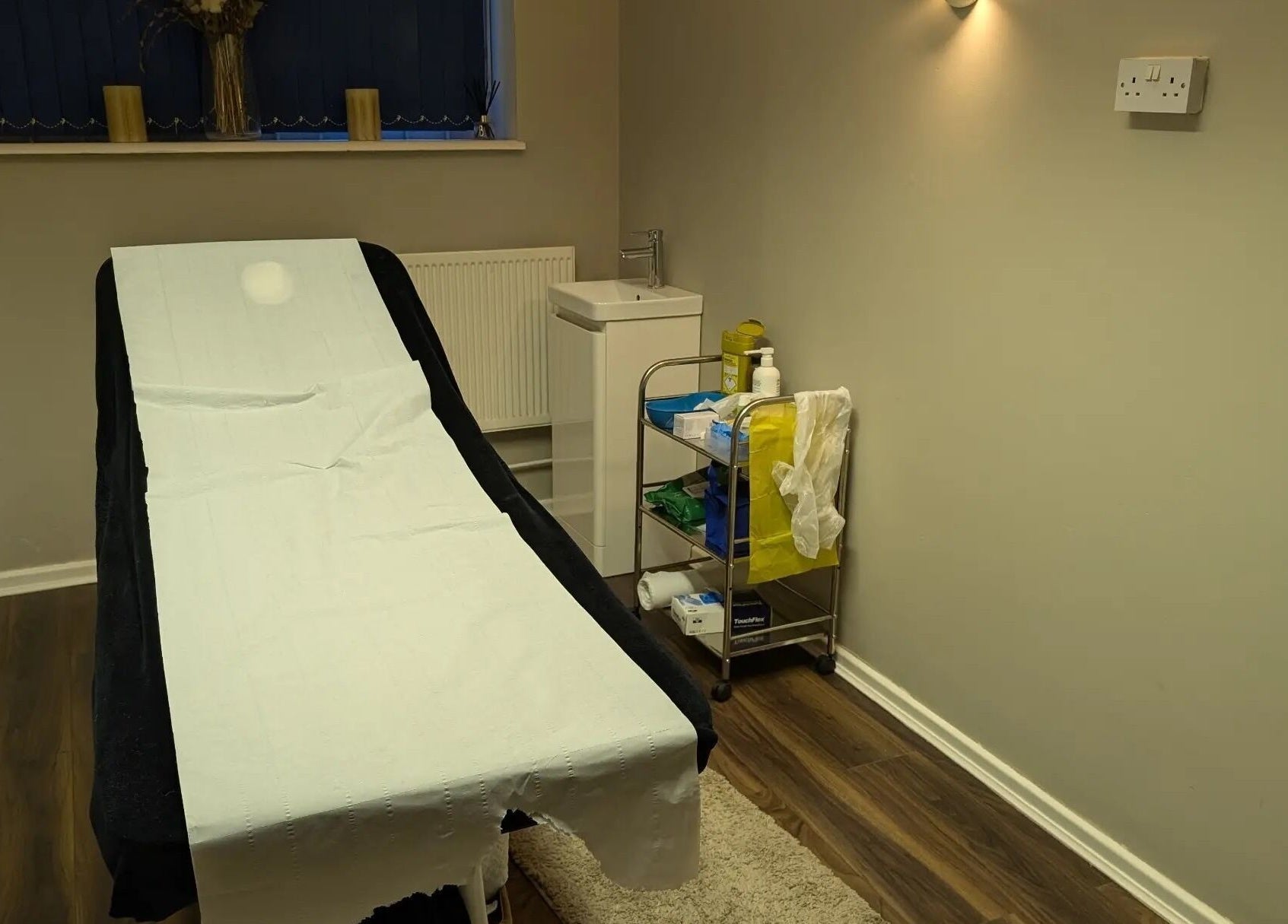 Calming treatment room at Insta Aesthetics in Ashton-under-Lyne, England, GB. Ideal for wellness and relaxation.