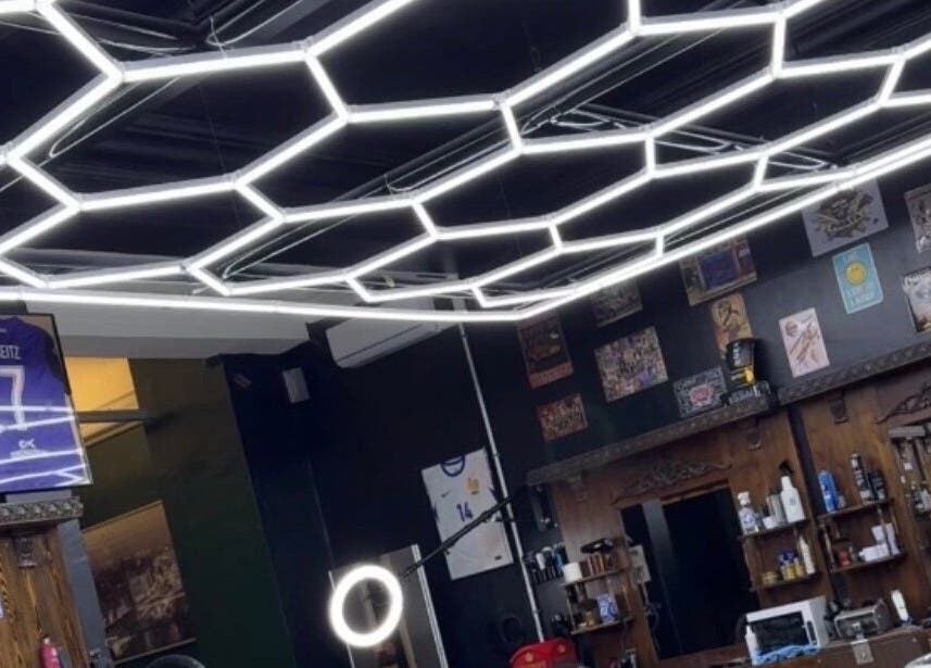 Stylisches Interieur bei La Paris, Karlsruhe, Baden-Württemberg, DE mit einzigartigem Lichtdesign.