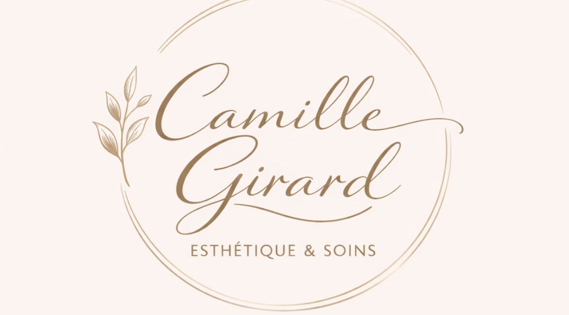 Logo de Camille Esthétiques & Soins à Rouyn-noranda, Québec, CA avec design floral.