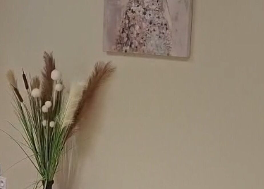 Arrangement floral élégant chez Lisea Beauty à Villefranque, Nouvelle-aquitaine, FR, ajoutant une touche naturelle.