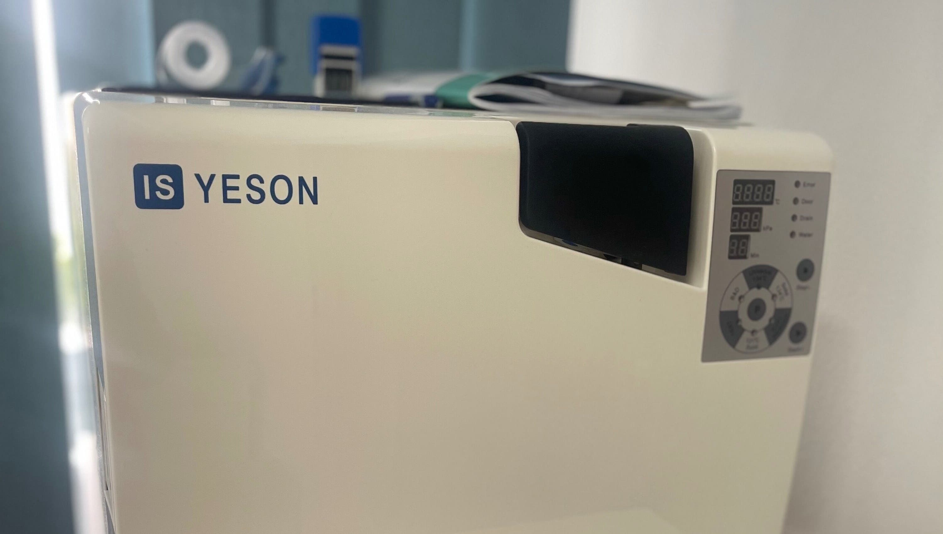 Стерилизатор Yeson в Маникюра · Педикюра · Экстенсион де унас, Эль Гран Алакант, Ком. Валенсия, ЕС.