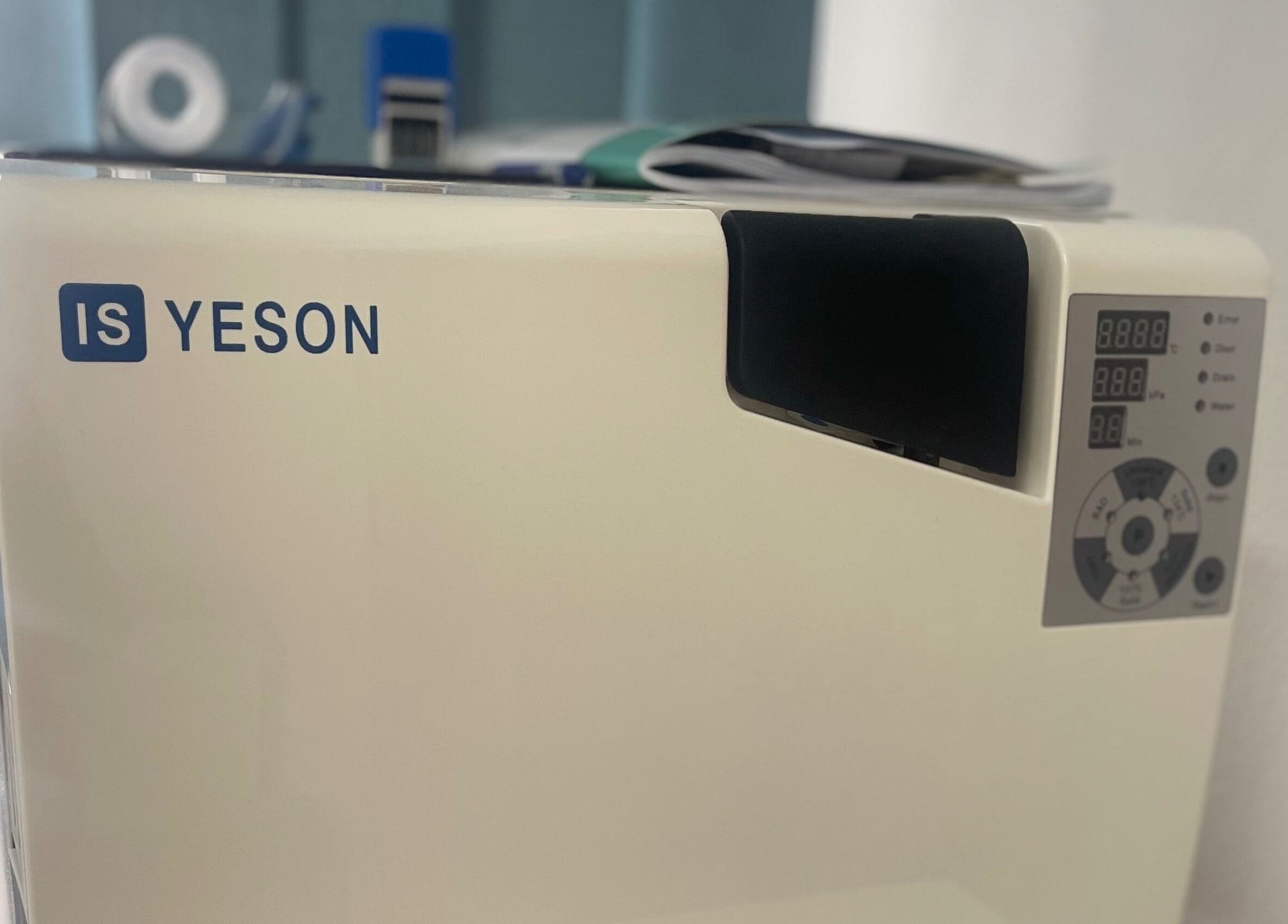 Стерилизатор Yeson в Маникюра · Педикюра · Экстенсион де унас, Эль Гран Алакант, Ком. Валенсия, ЕС.